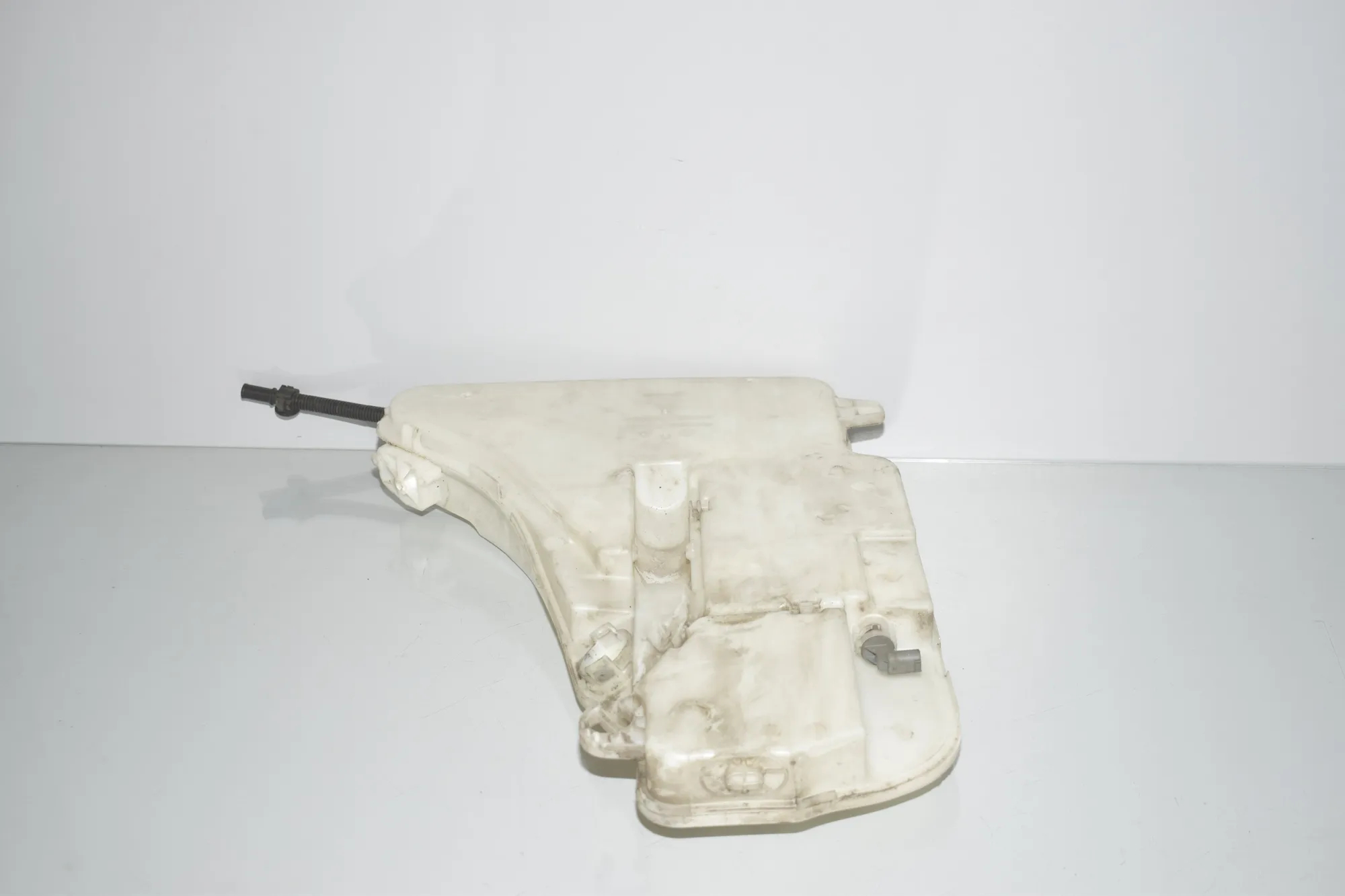 Window Washer Tank – OEM 7178745 · BMW 5 Gran Turismo (F07) 530 d 2010 – 2