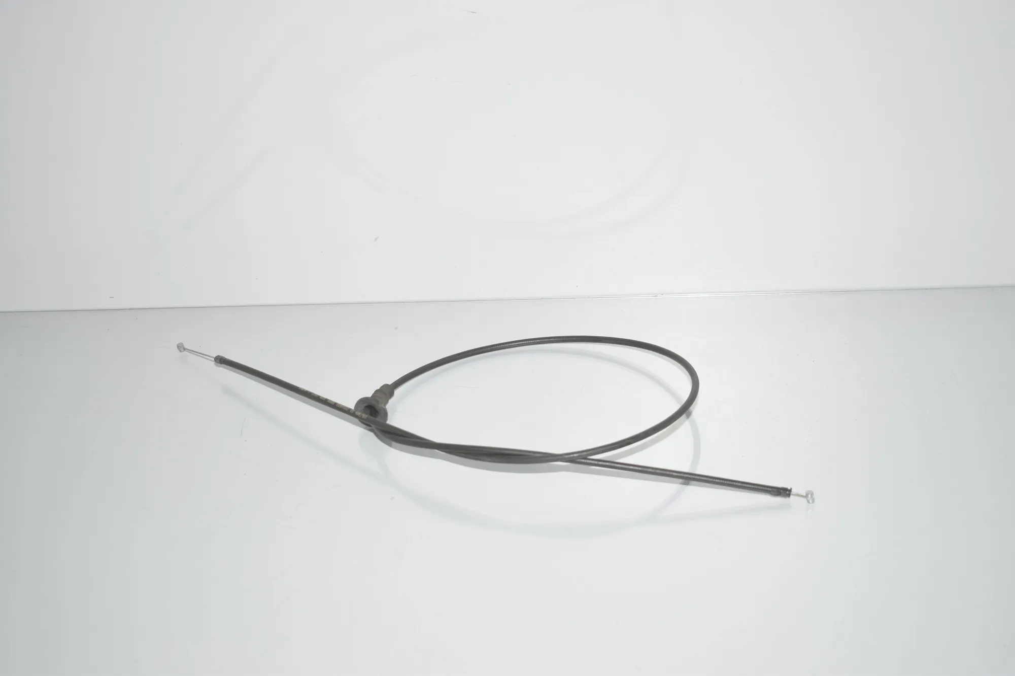 Bonnet Lock Cable – OEM 7255801 · BMW 5 Gran Turismo (F07) 530 d 2010 – 4