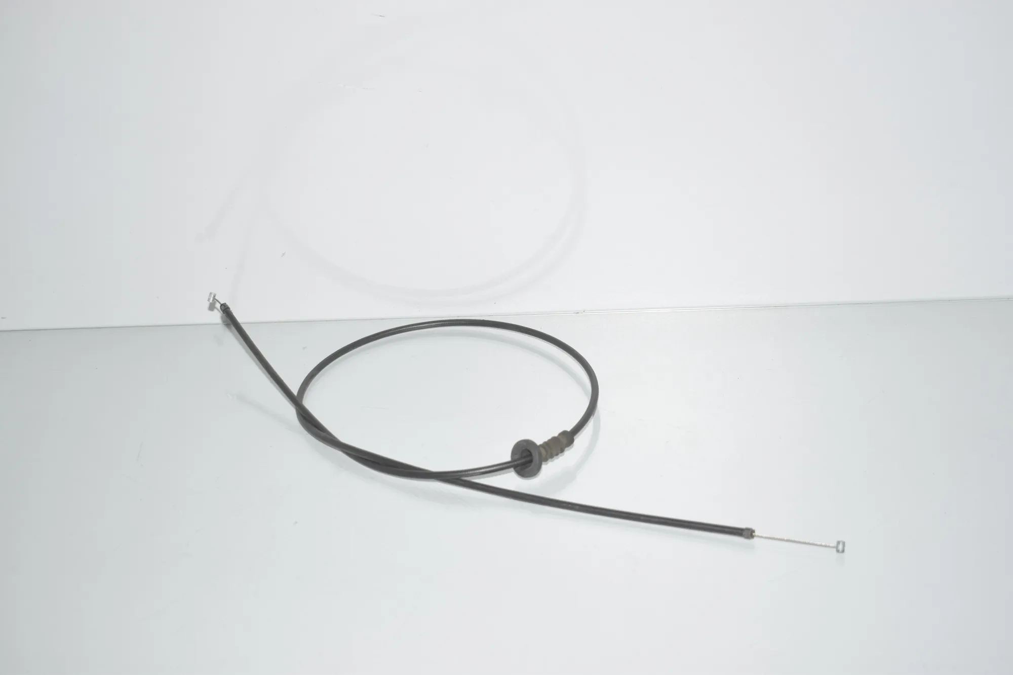 Bonnet Lock Cable – OEM 7255801 · BMW 5 Gran Turismo (F07) 530 d 2010 – 3