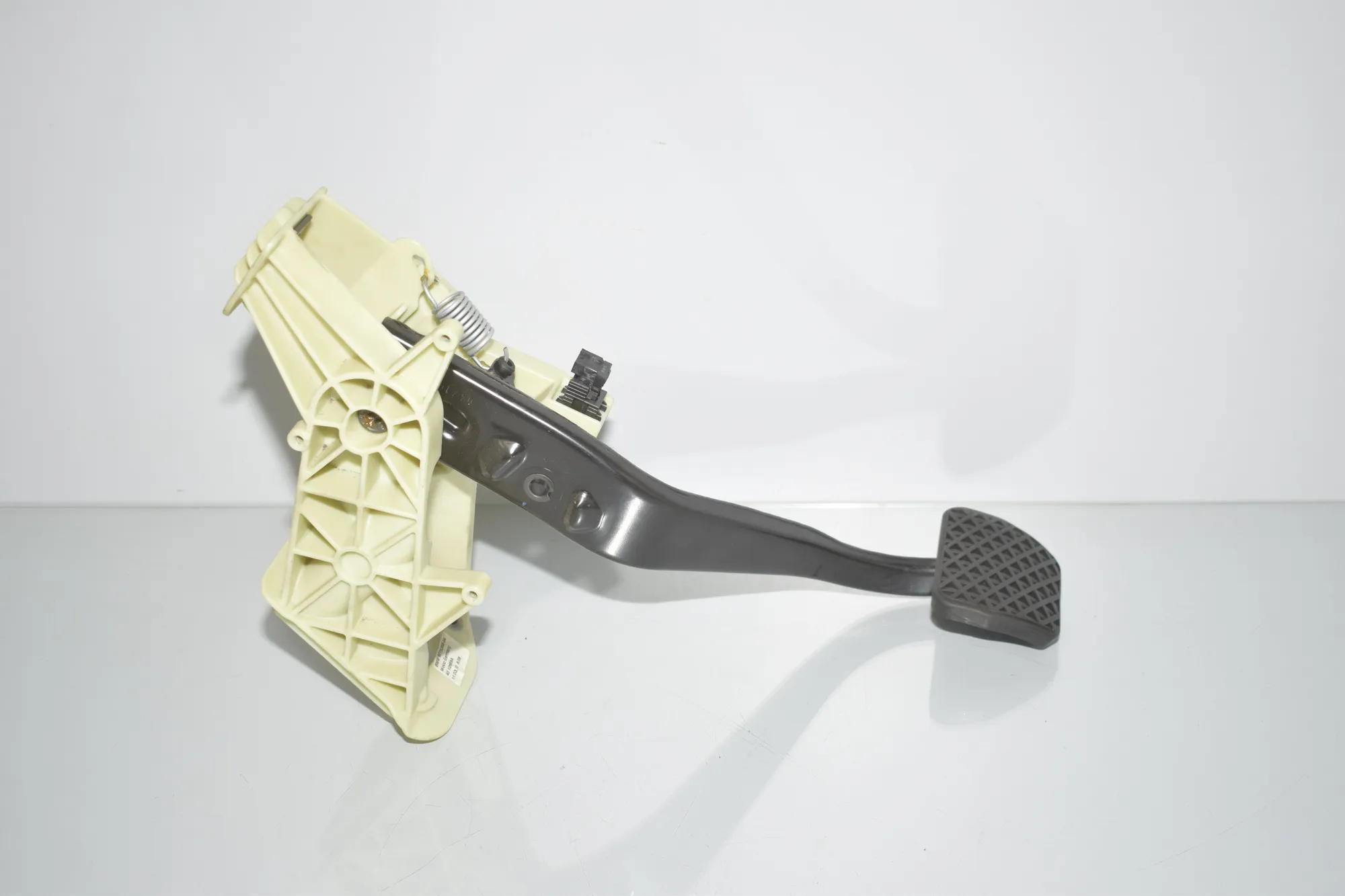 Brake Pedal – OEM 6775368 · BMW 5 Gran Turismo (F07) 530 d 2010 – 2