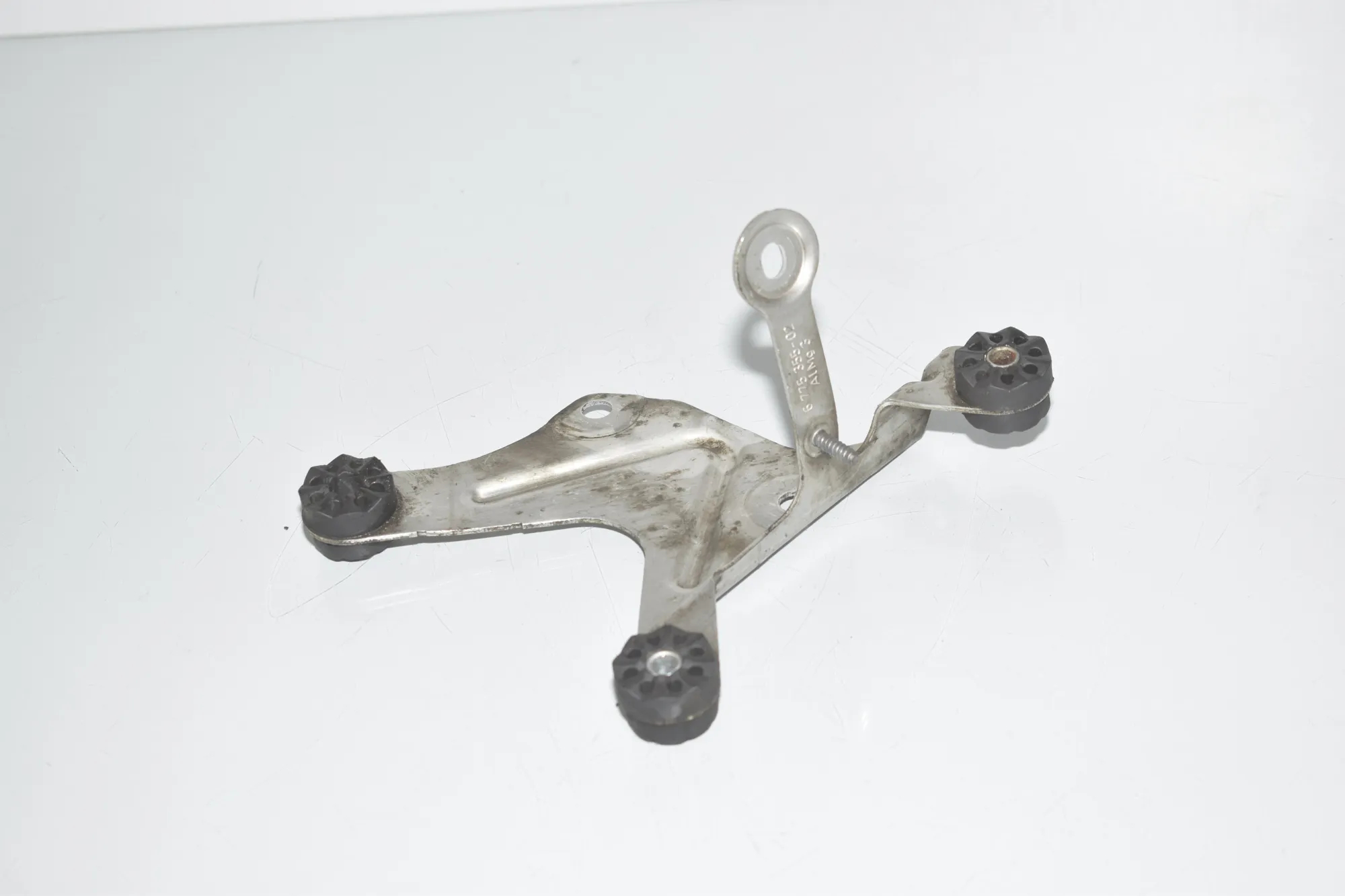 ABS Pump Holder – OEM 6775355 · BMW 5 Gran Turismo (F07) 530 d 2010 – 2