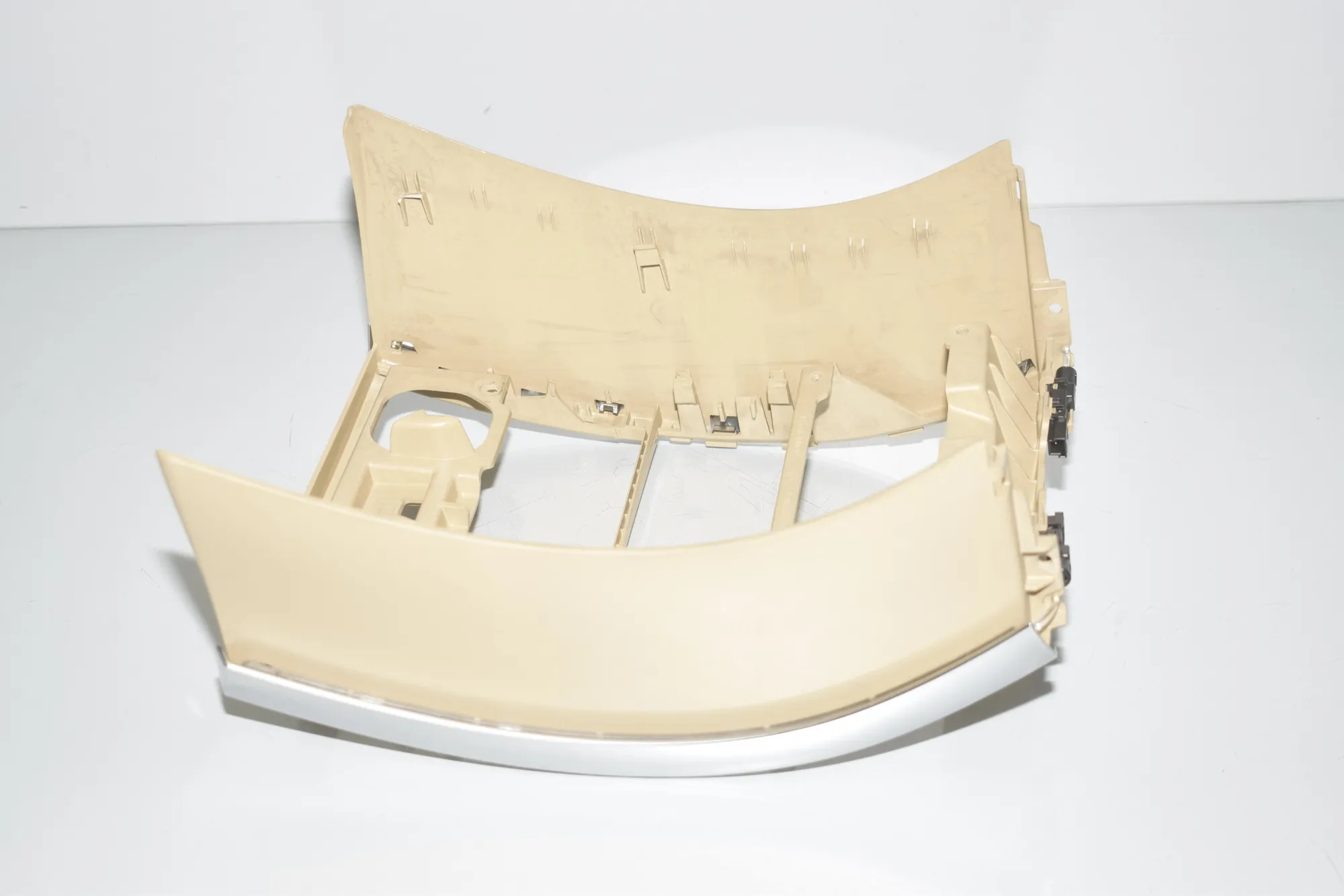 Center Console Trim – OEM 9181090 · BMW 5 Gran Turismo (F07) 530 d 2010 – 5