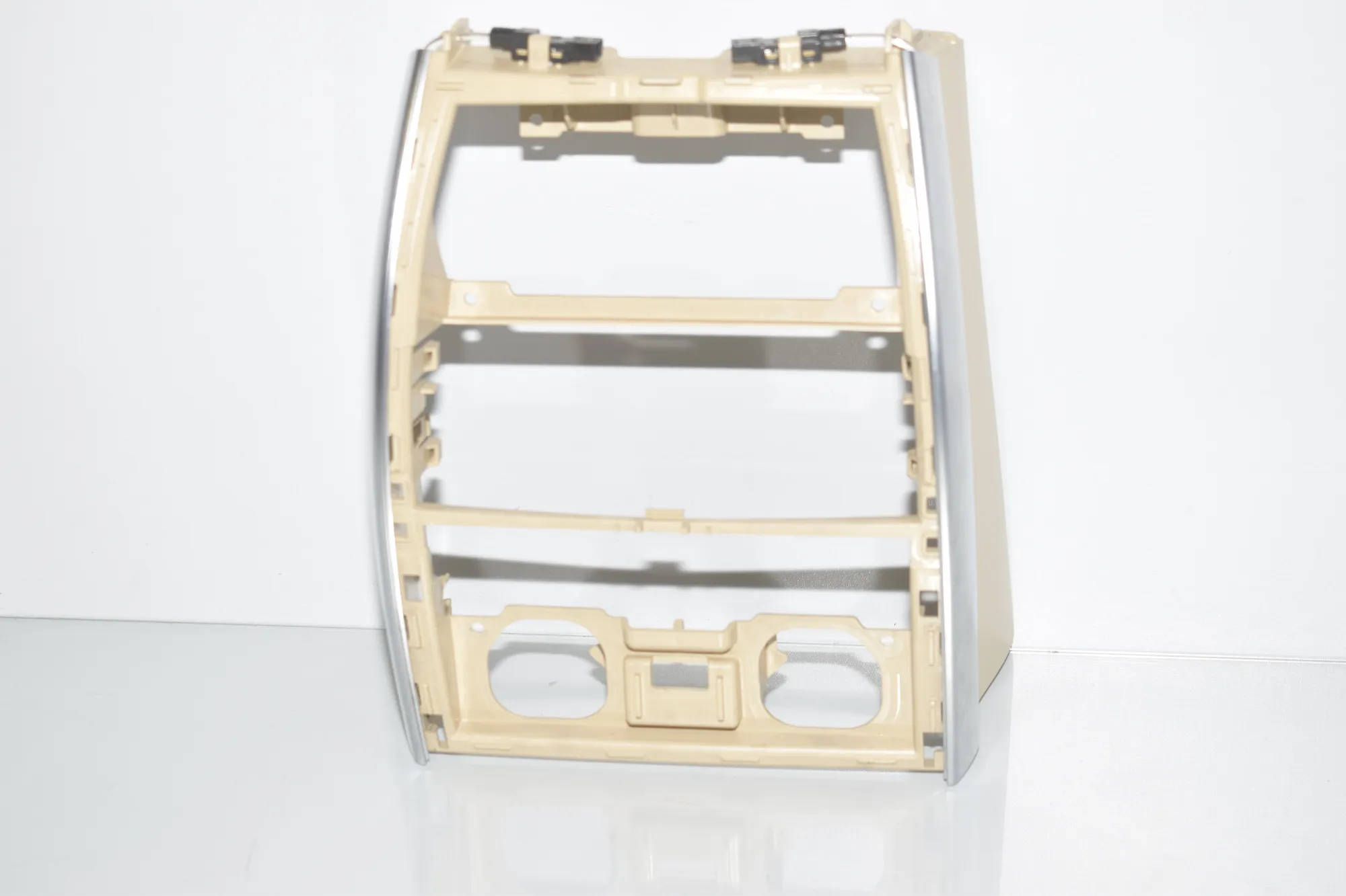 Center Console Trim – OEM 9181090 · BMW 5 Gran Turismo (F07) 530 d 2010
