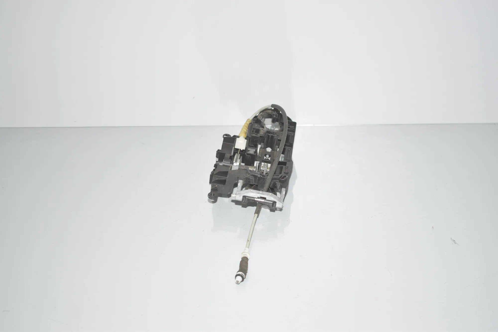 Front Right Door Interior Handle Frame – OEM 7187228 · BMW 5 Gran Turismo (F07) 530 d 2010 – 2