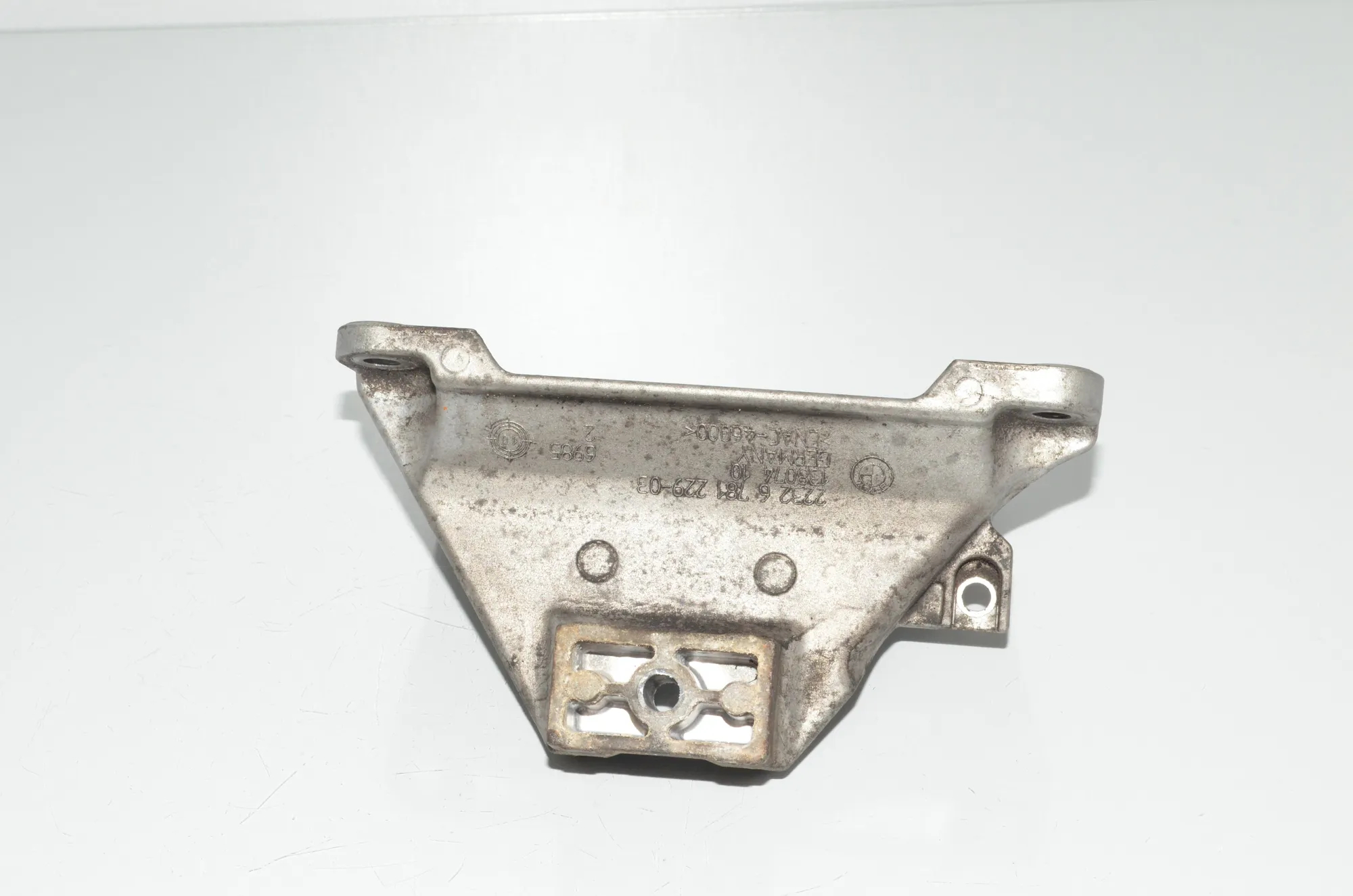 Gearbox Mount Bracket – OEM 6781229 · BMW 5 Gran Turismo (F07) 530 d 2010 – 4