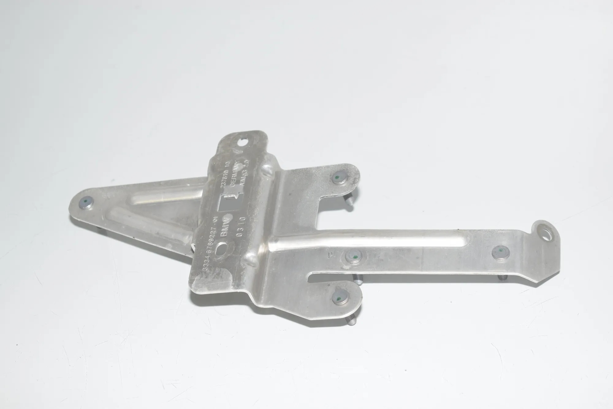 Bracket – OEM 6789227 · BMW 5 Gran Turismo (F07) 530 d 2010 – 2