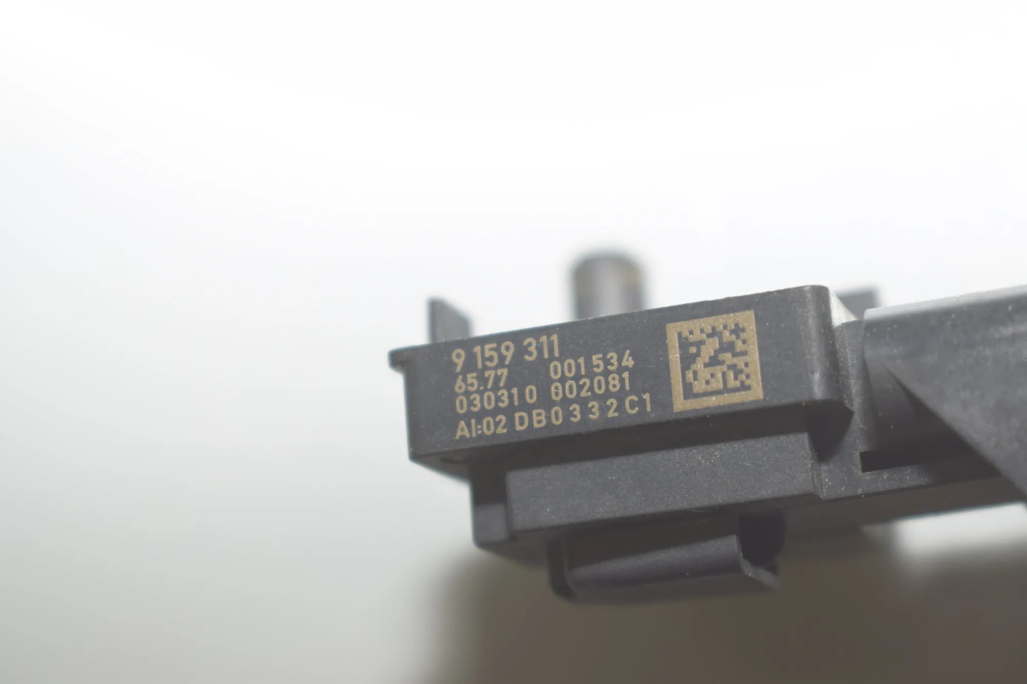 Left Side Impact Sensor – OEM 9159311 · BMW 5 Gran Turismo (F07) 530 d 2010 – 4