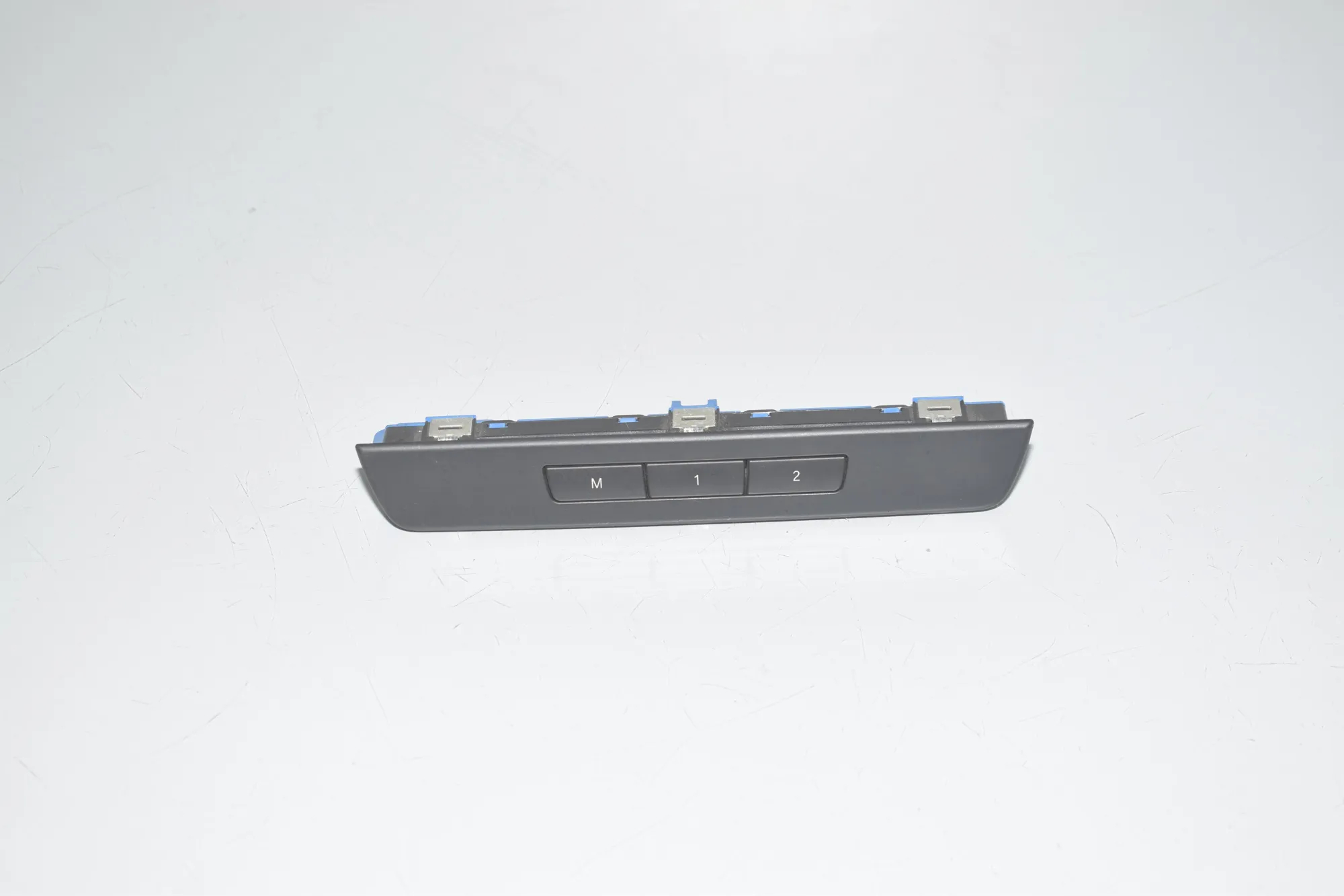 Left Seat Control Switches – OEM 9215808 · BMW 5 Gran Turismo (F07) 530 d 2010