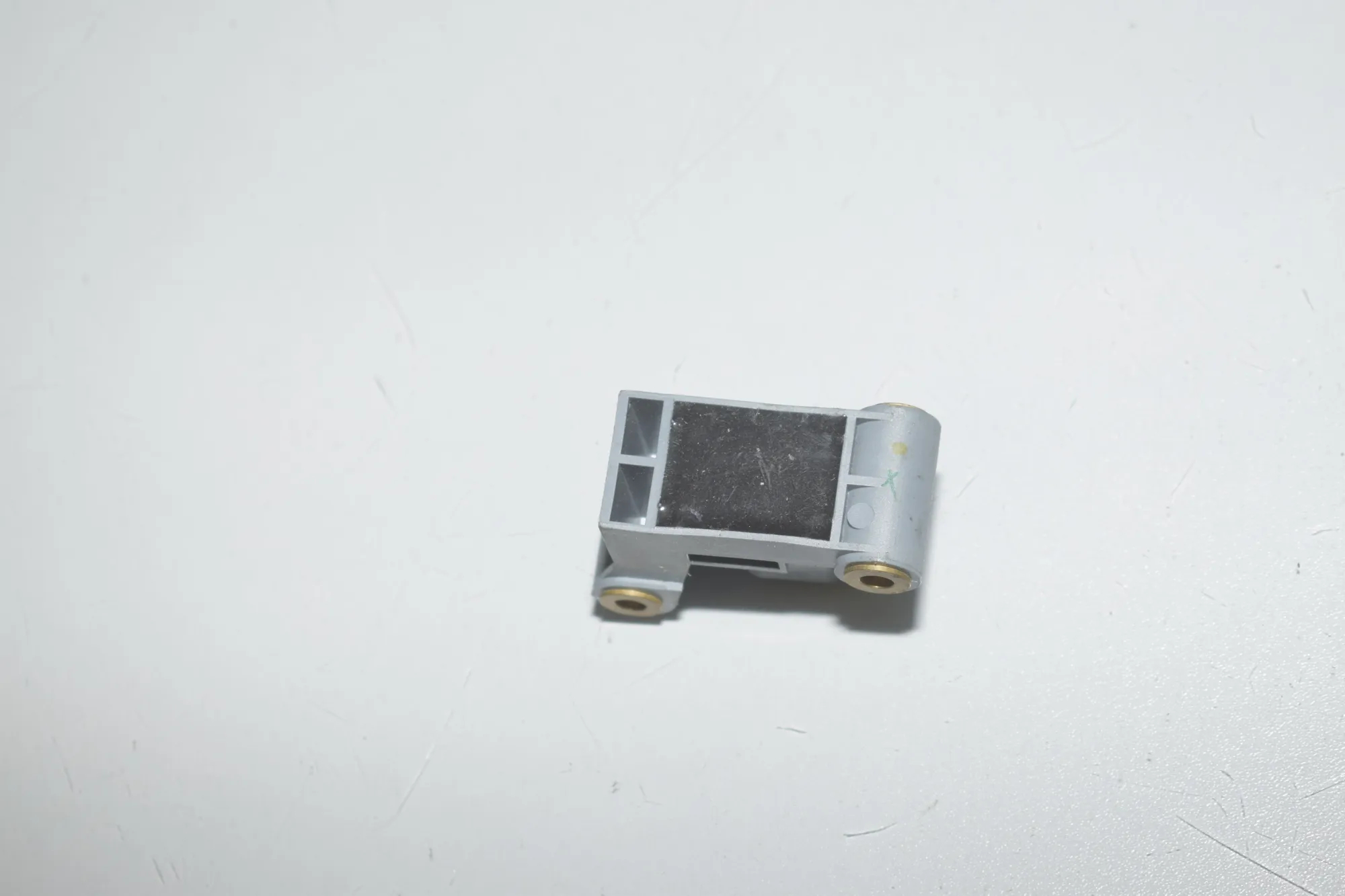 Front Right Impact Sensor – OEM 9159314 · BMW 5 Gran Turismo (F07) 530 d 2010 – 3