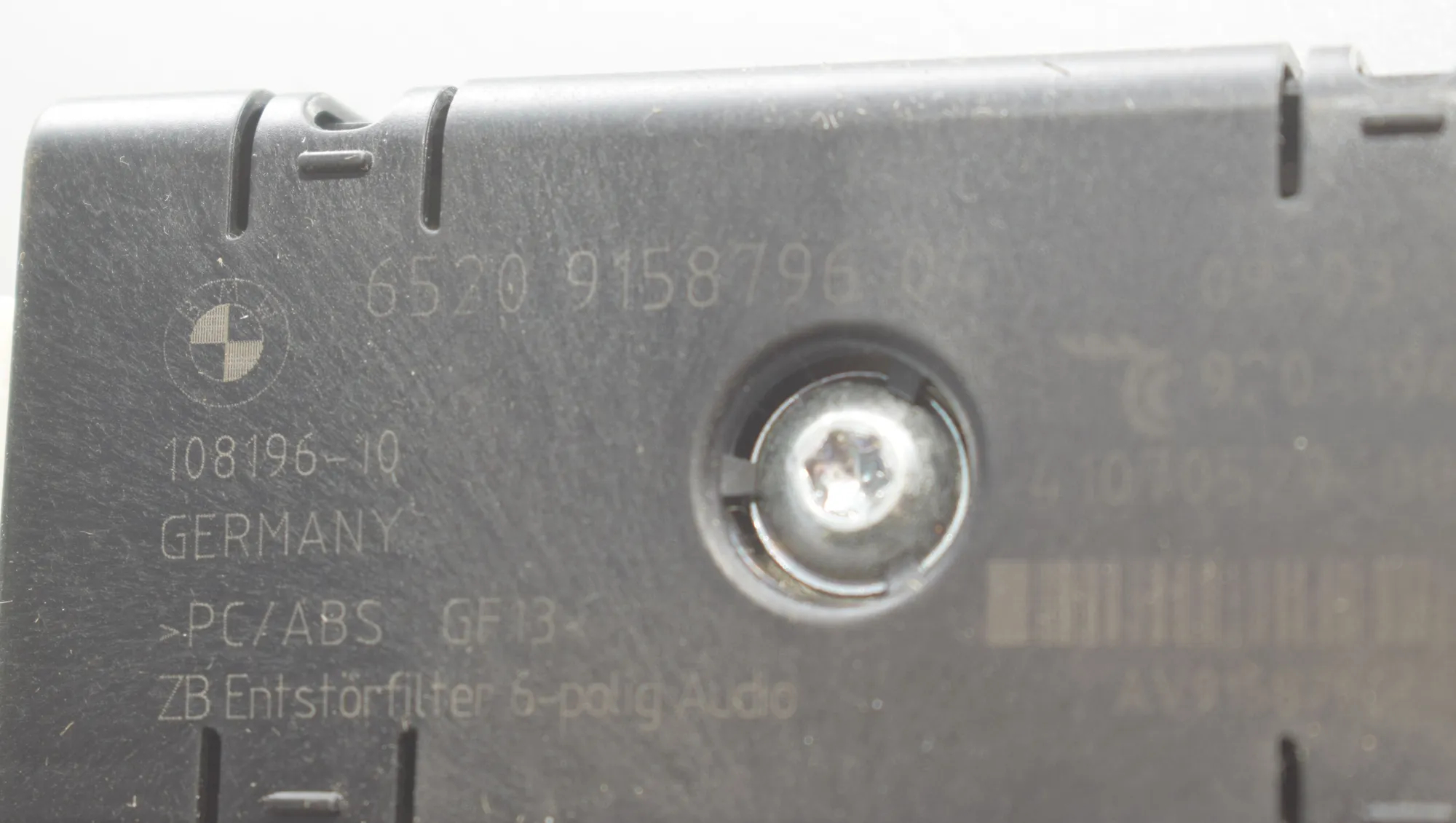 Antenna Amplifier – OEM 9158796 · BMW 5 Gran Turismo (F07) 530 d 2010 – 5