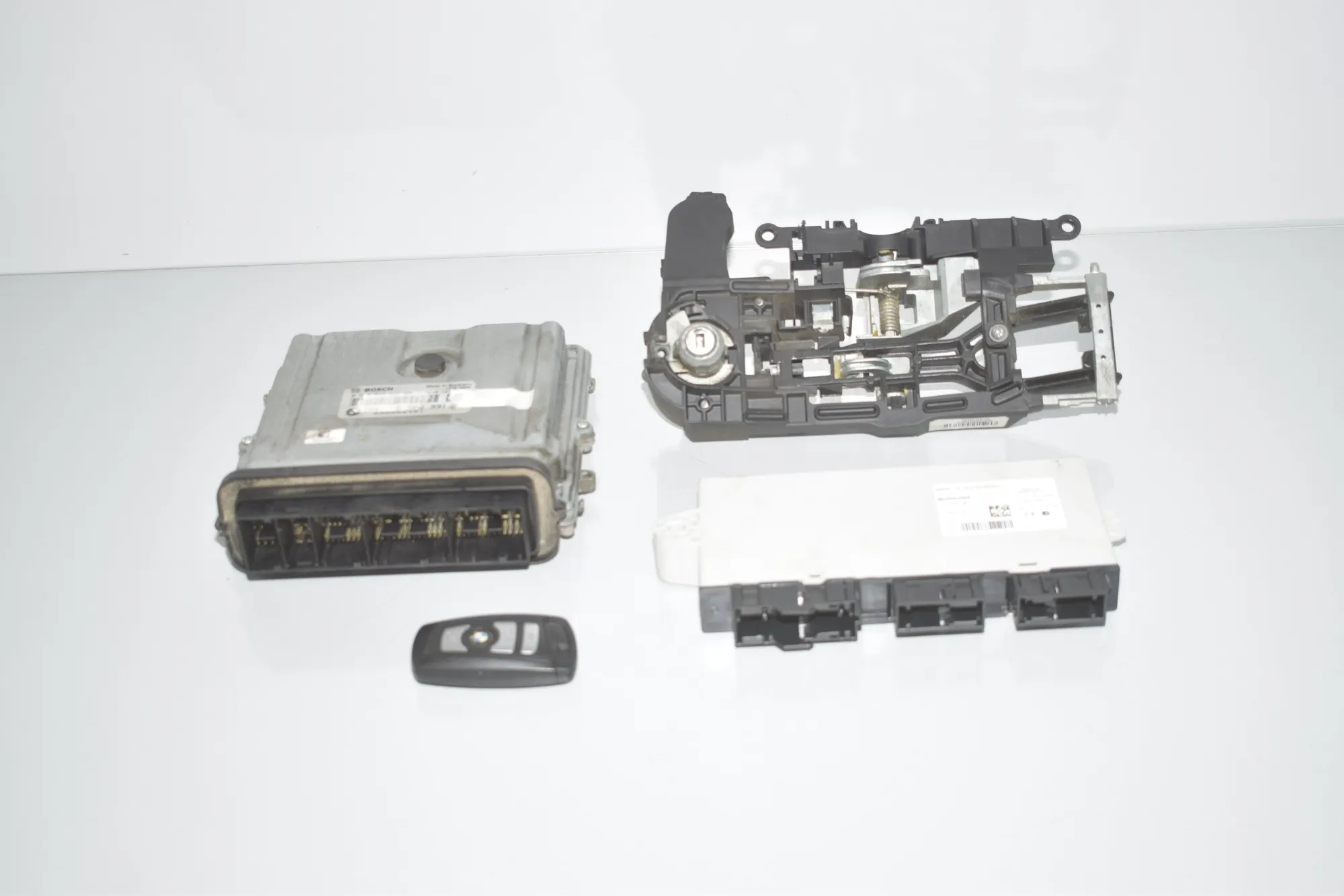 Engine Ignition ECU Set – OEM 8509331 · BMW 5 Gran Turismo (F07) 530 d 2010