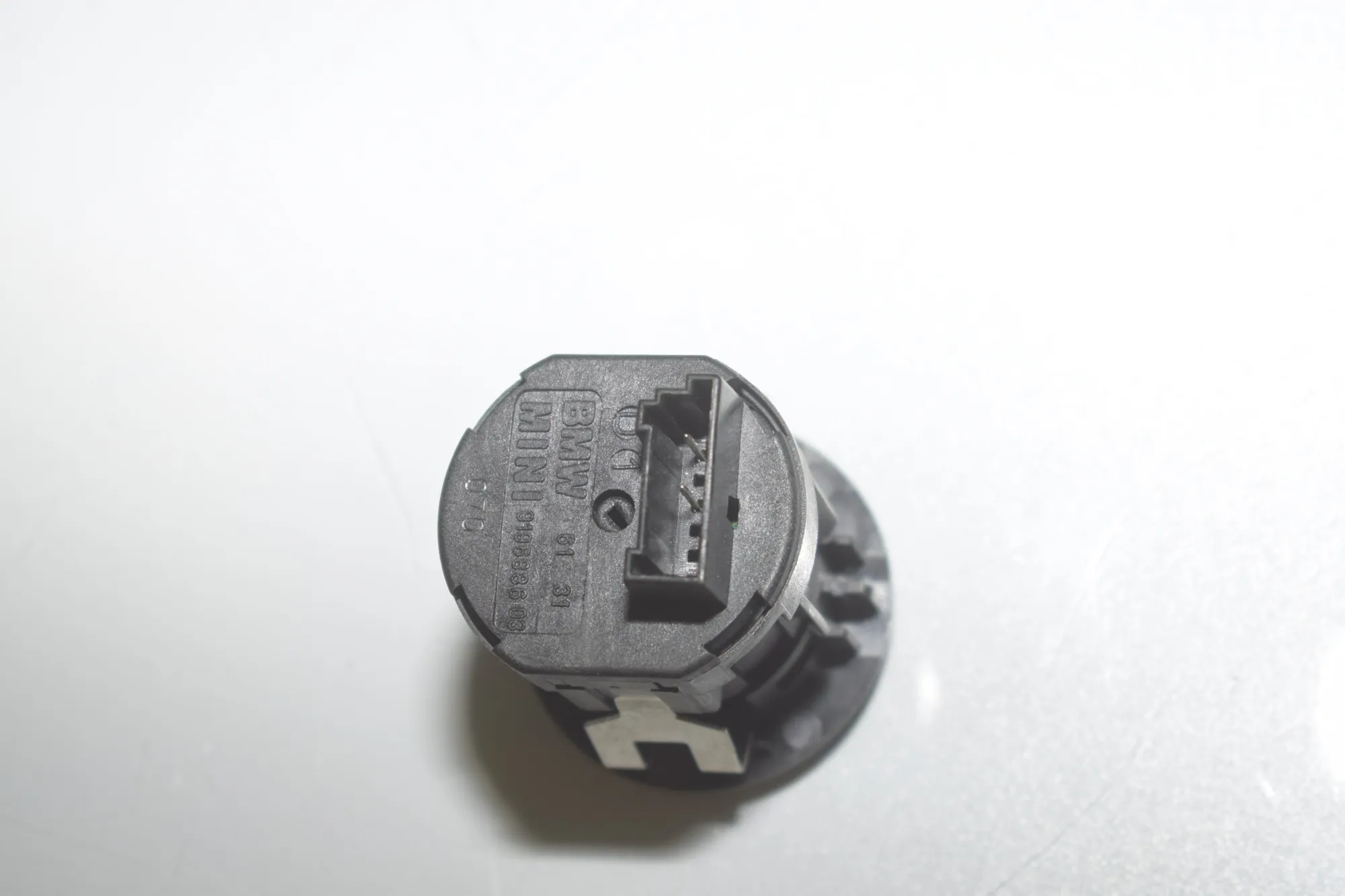 SRS Switch – OEM 9196886 · BMW 5 Gran Turismo (F07) 530 d 2010 – 4