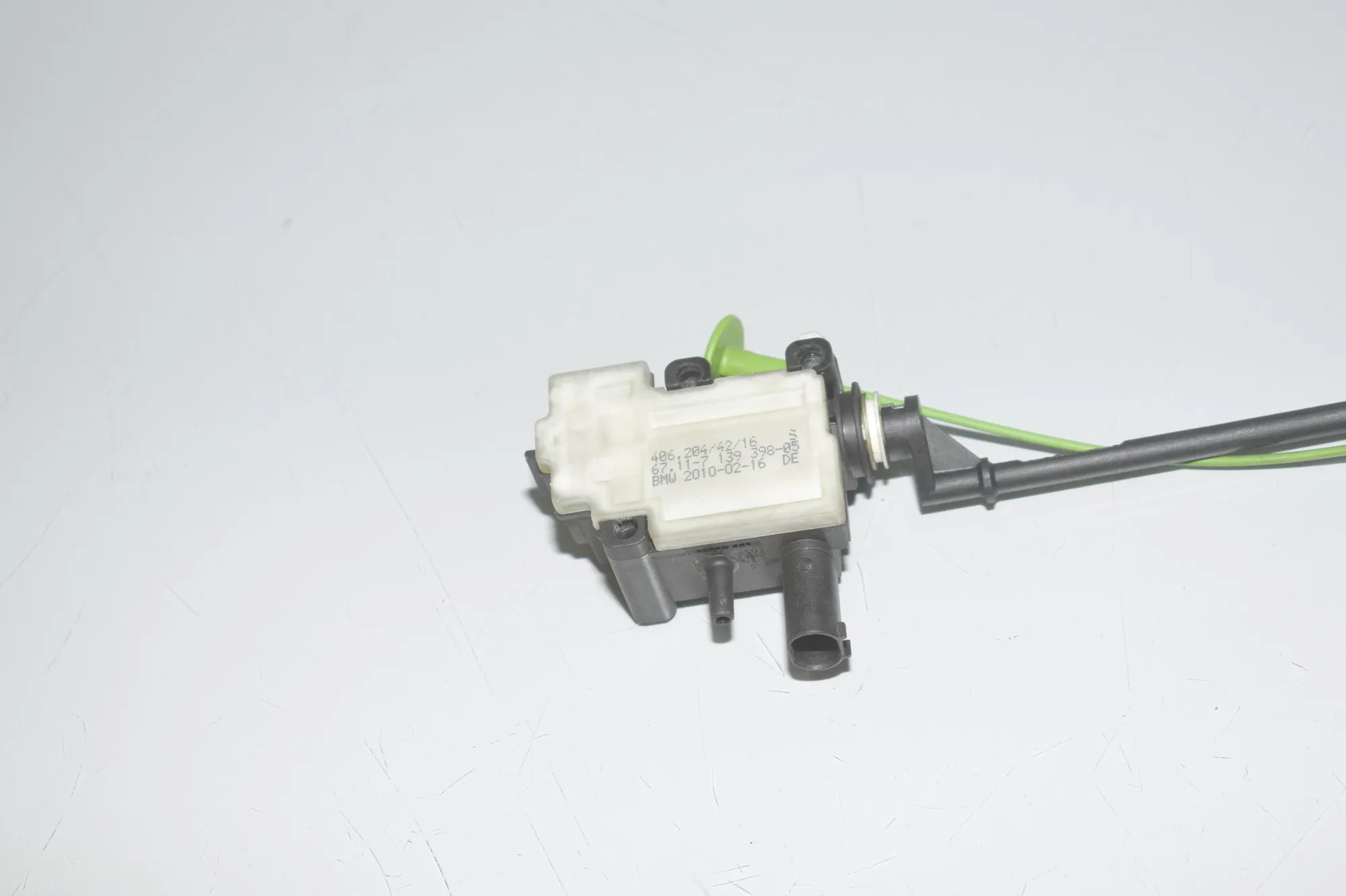 Fuel Tank Cover Lock – OEM 7139398 · BMW 5 Gran Turismo (F07) 530 d 2010 – 4