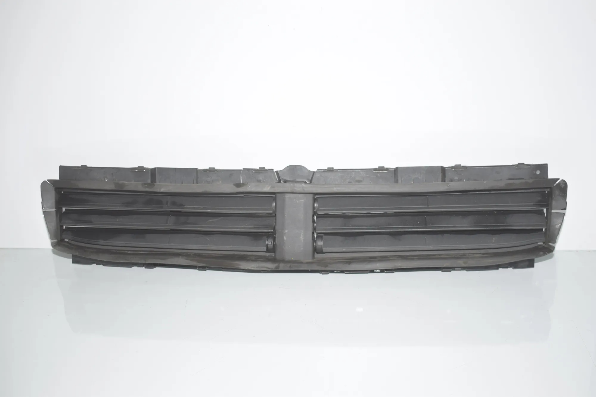 Front Upper Grill – OEM T319978 · BMW 2 Active Tourer (U06) BMW 2 Active Tourer (U06) 218d 2023