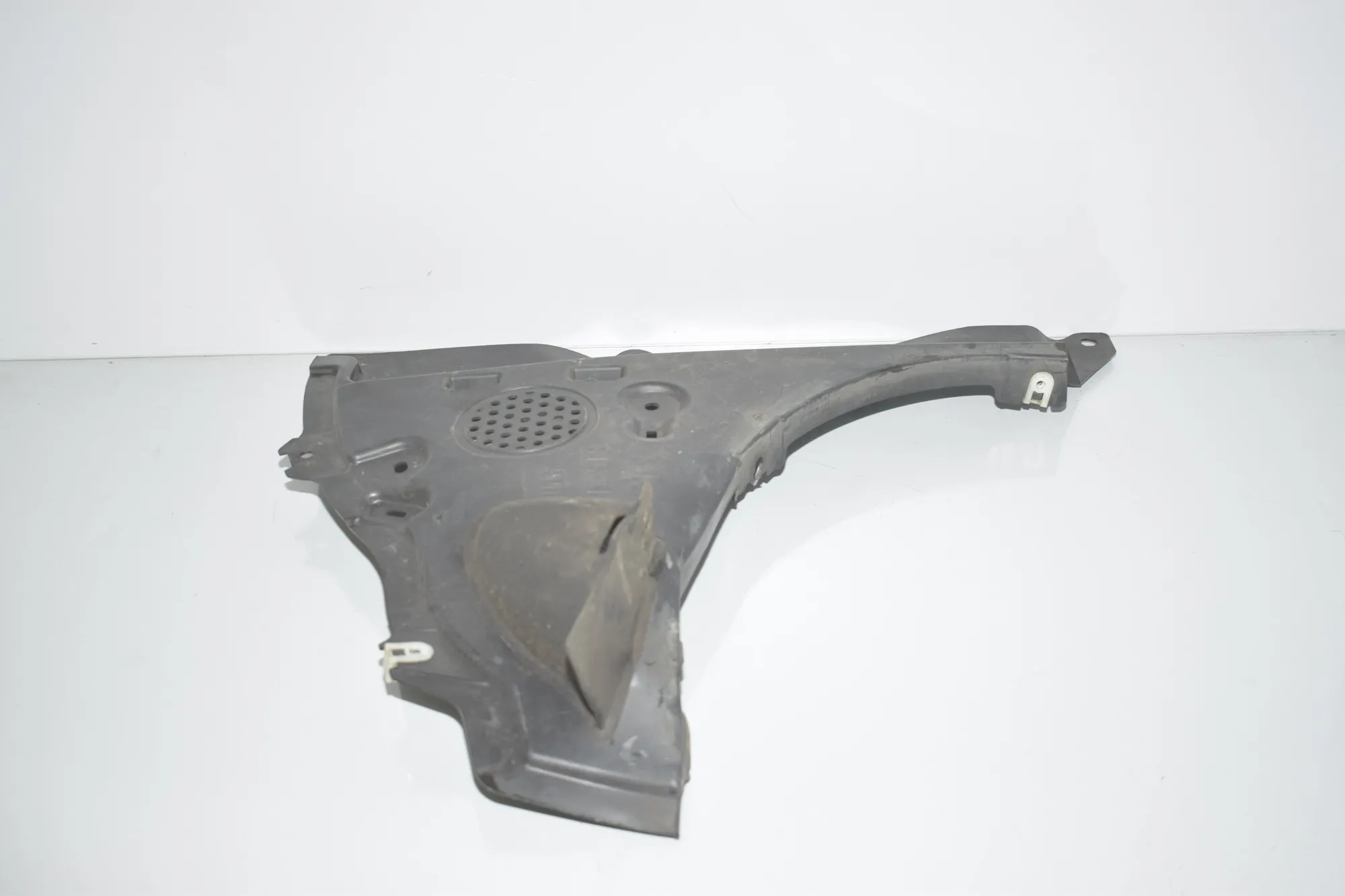 Front Right Arch Liner Front Part – OEM 8498448 · BMW 2 Active Tourer (U06) BMW 2 Active Tourer (U06) 218d 2023 – 3