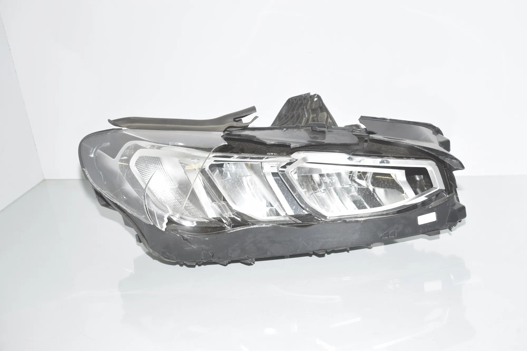 Front Right Headlight – OEM 5A42244 · BMW 2 Active Tourer (U06) BMW 2 Active Tourer (U06) 218d 2021