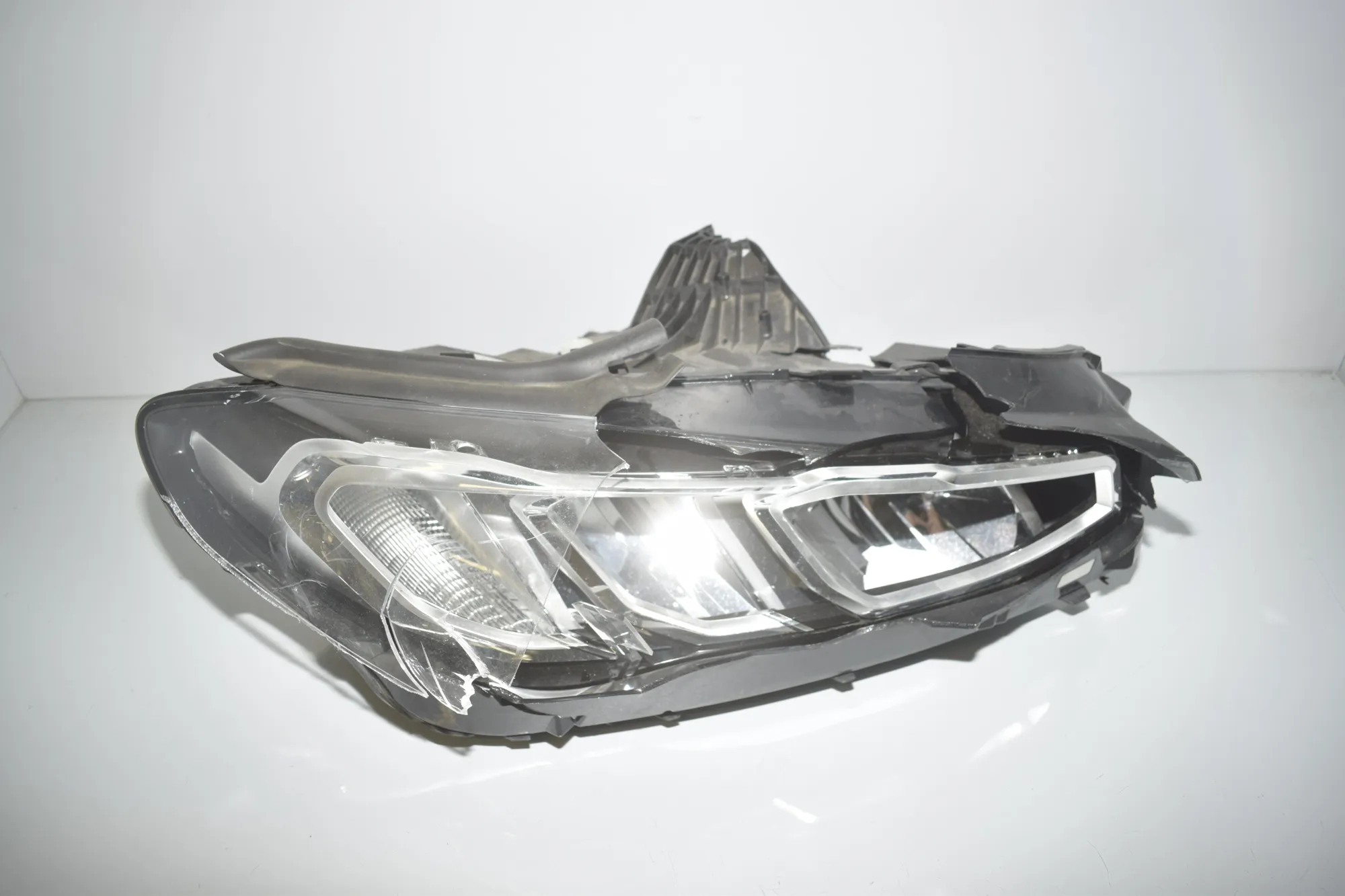 Front Right Headlight – OEM 5A42244 · BMW 2 Active Tourer (U06) BMW 2 Active Tourer (U06) 218d 2021 – 2