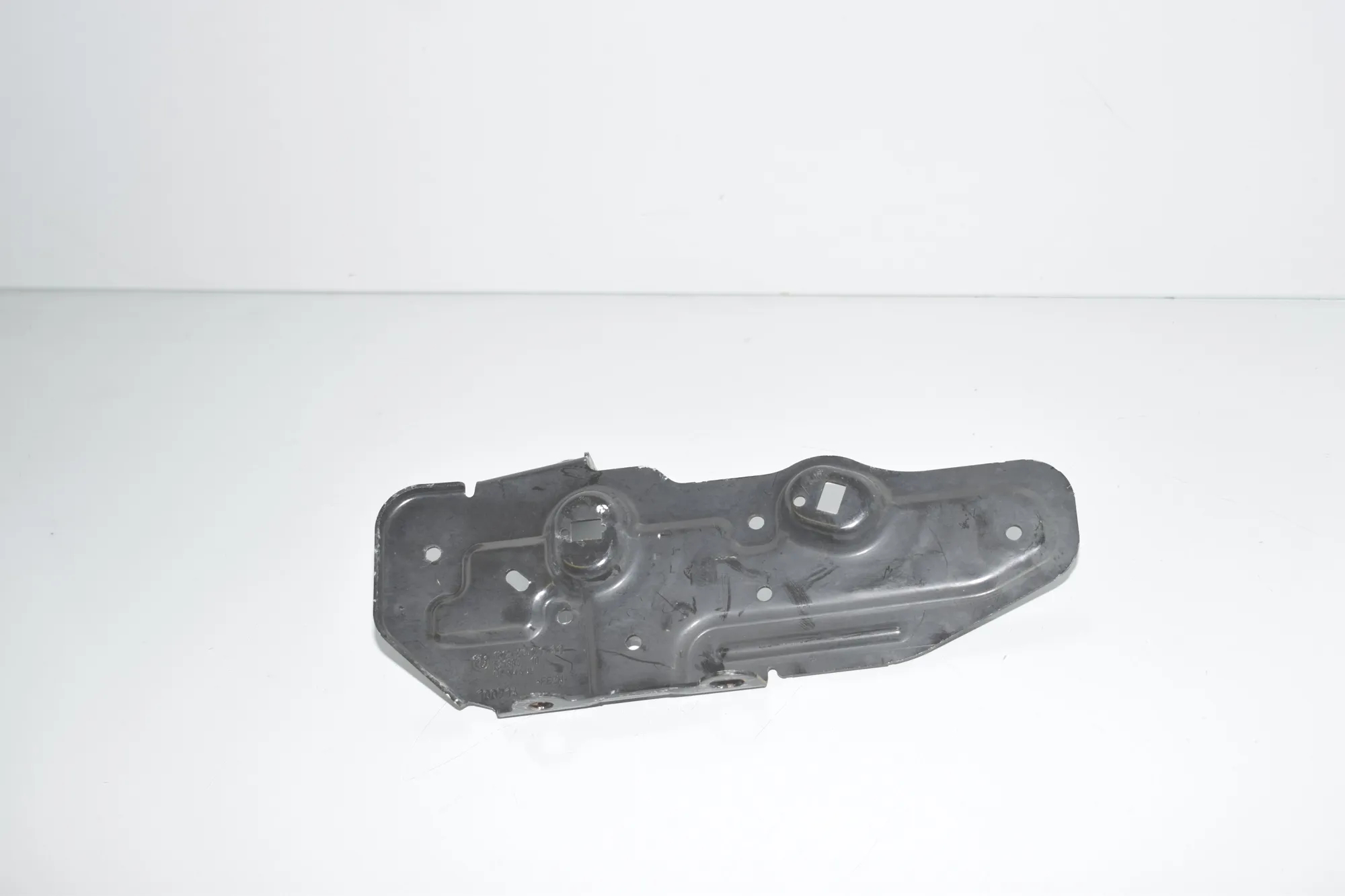 Bracket – OEM 7244171 · BMW 2 Coupe (F22, F87) 220 i 2014 – 3