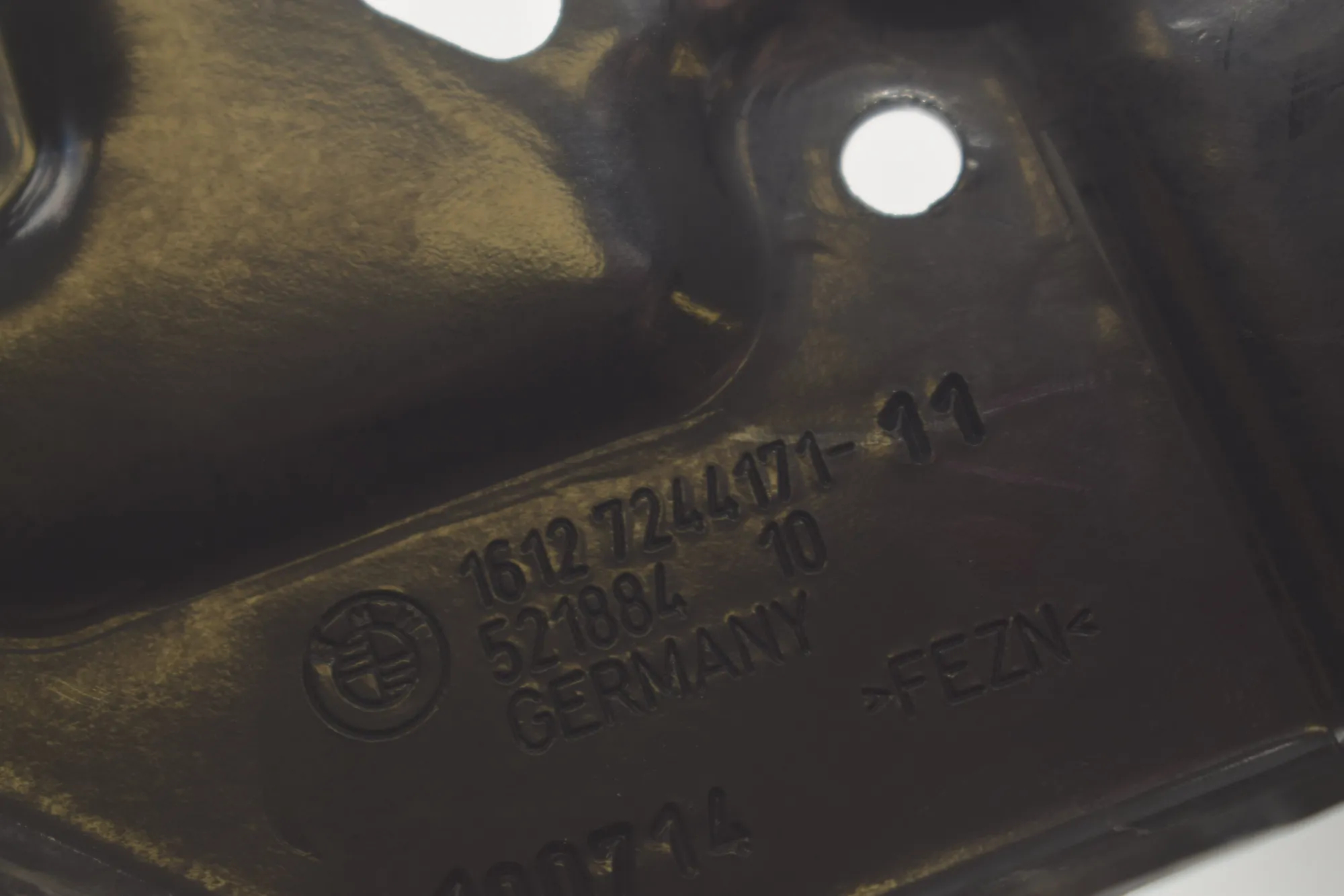 Bracket – OEM 7244171 · BMW 2 Coupe (F22, F87) 220 i 2014 – 5