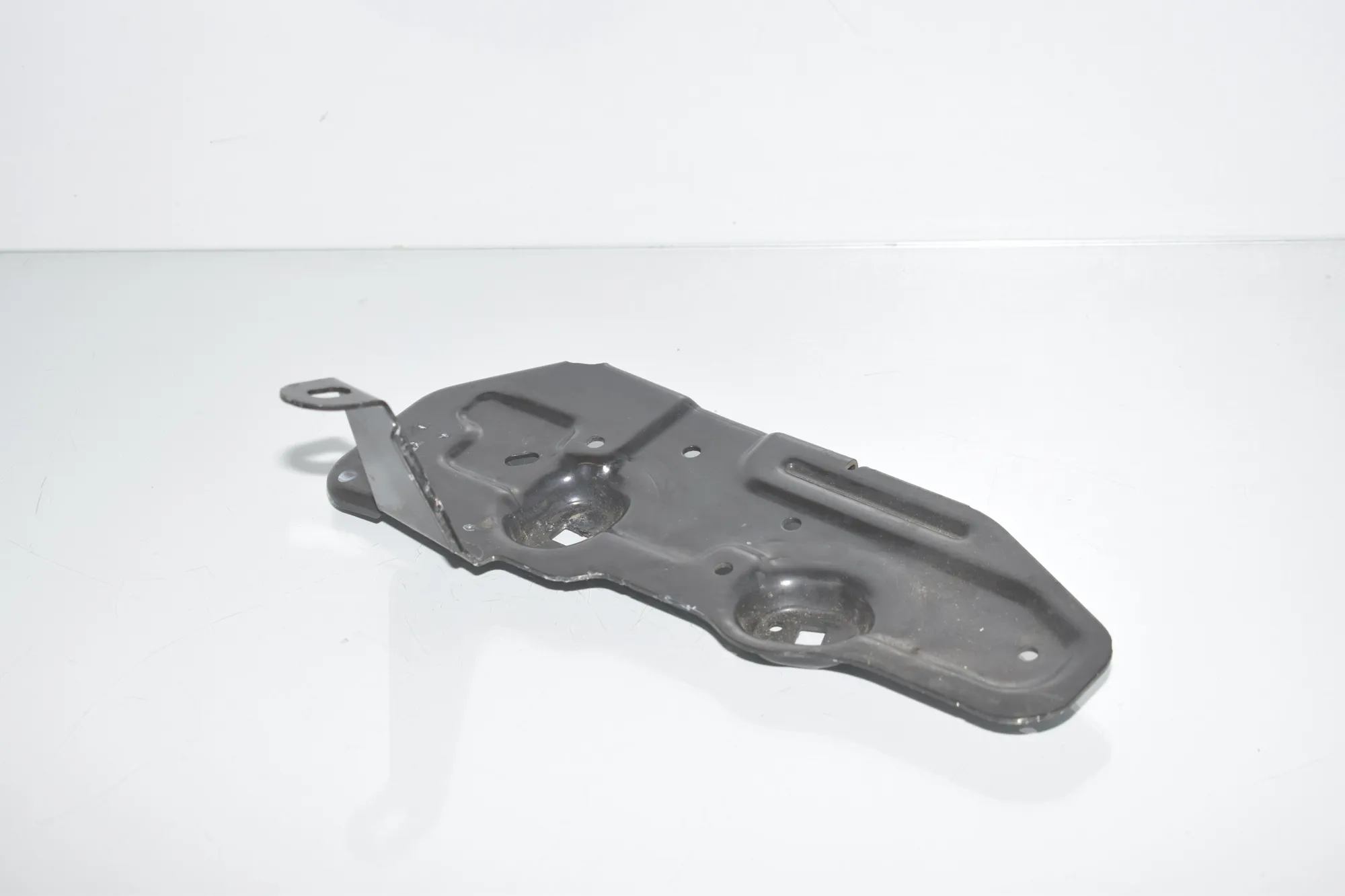 Bracket – OEM 7244171 · BMW 2 Coupe (F22, F87) 220 i 2014