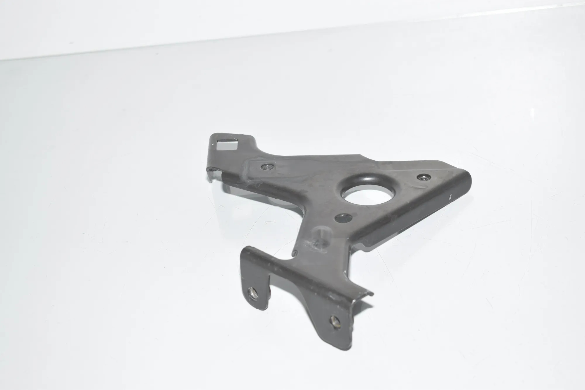 Bracket – OEM 7326236 · BMW 2 Coupe (F22, F87) 220 i 2014 – 2
