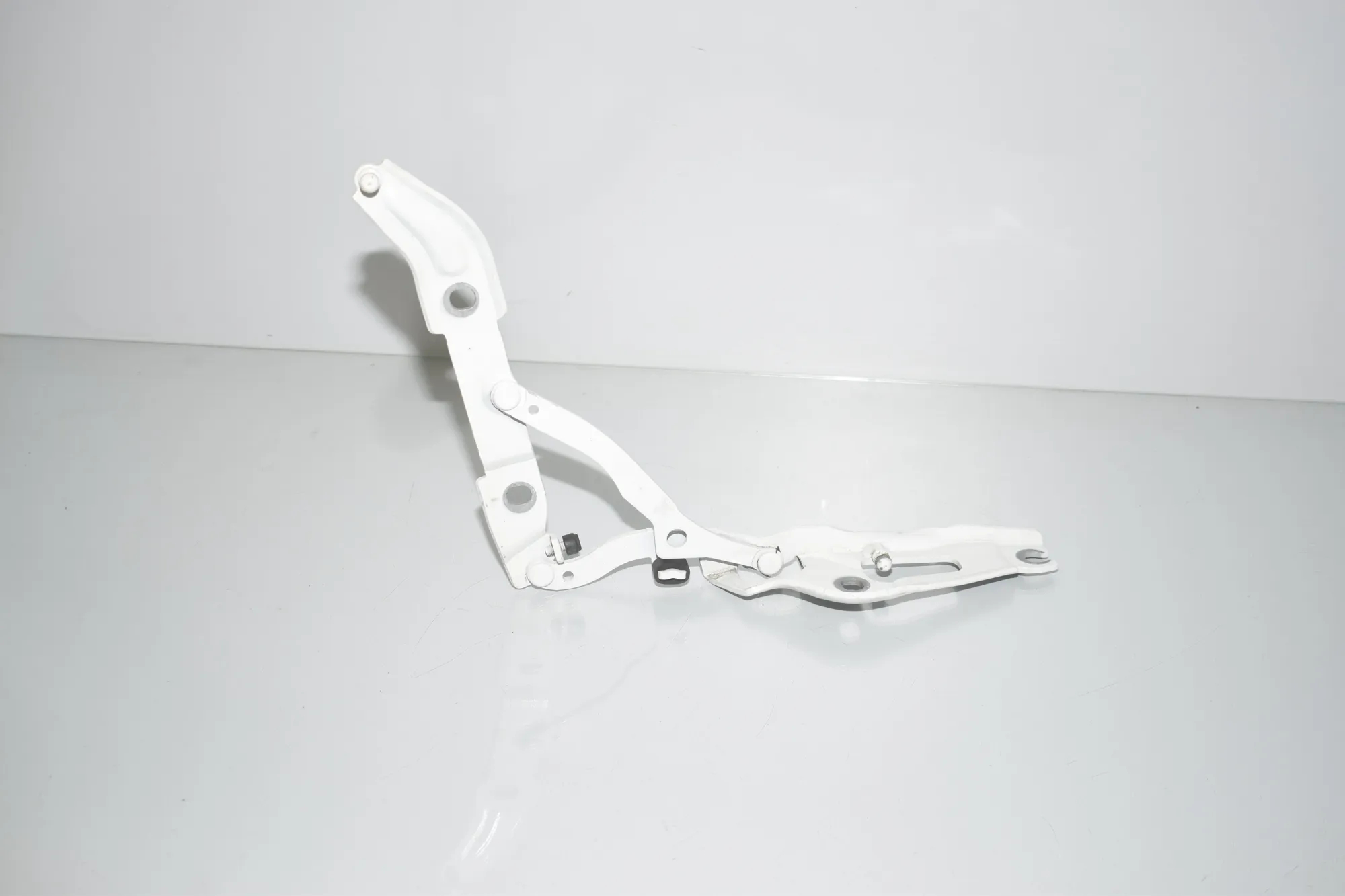 Left Side Bootlid Hinge – OEM 7304557 · BMW 2 Coupe (F22, F87) 220 i 2014 – 4