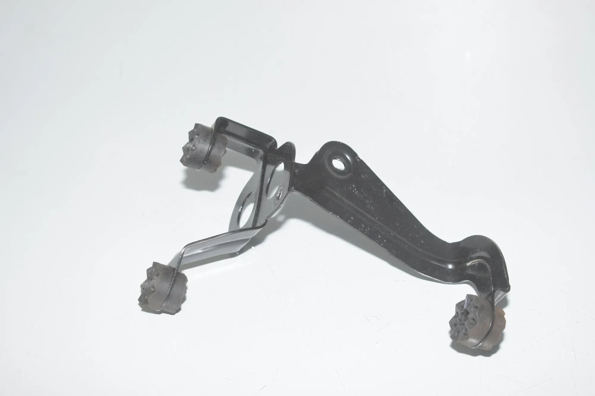ABS Pump Holder – OEM 6798904 · BMW 2 Coupe (F22, F87) 220 i 2014 – 2