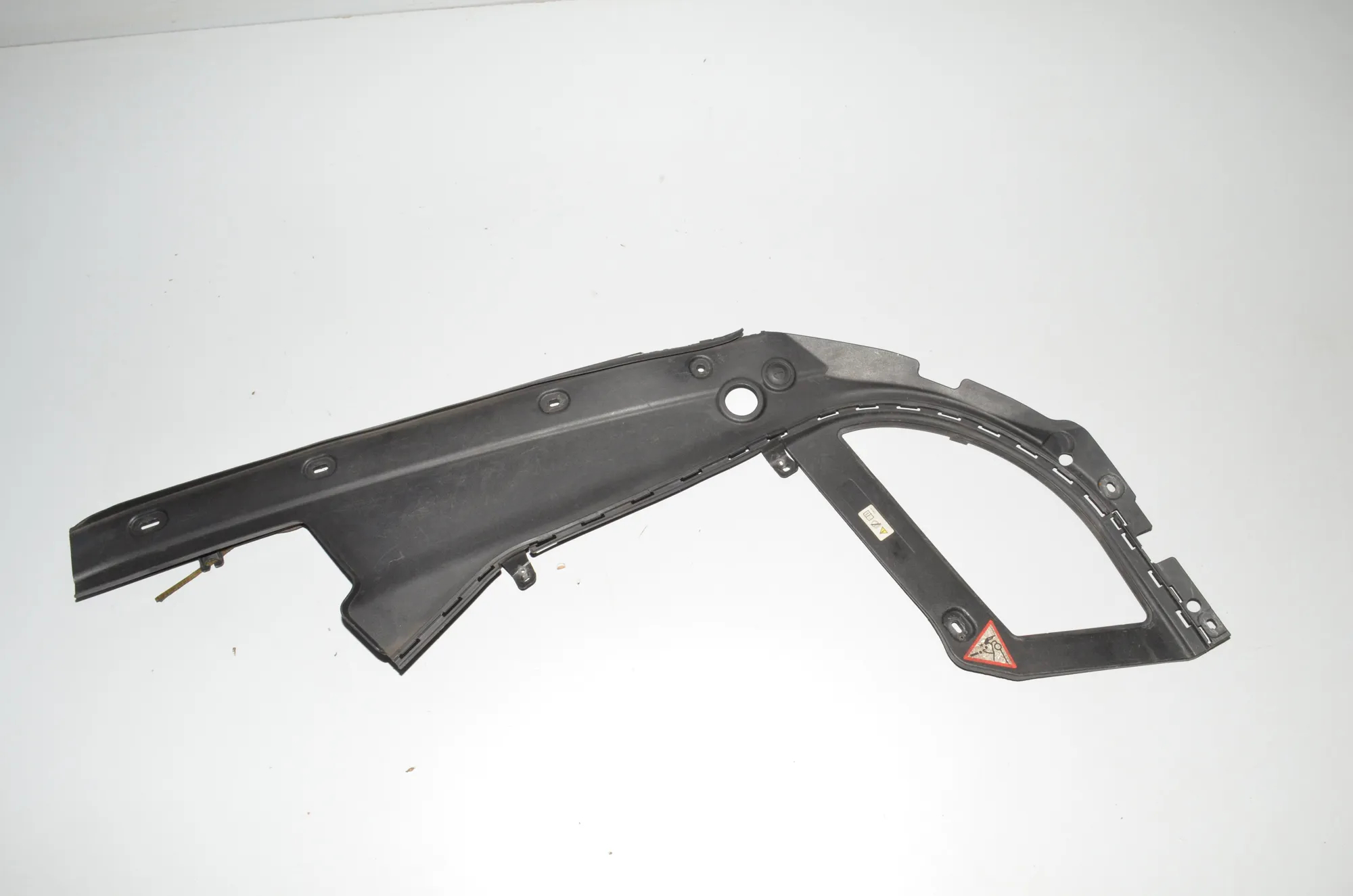Other Engine Compartment Parts – OEM 7042983 · BMW 5 Gran Turismo (F07) 530 d 2010 – 3