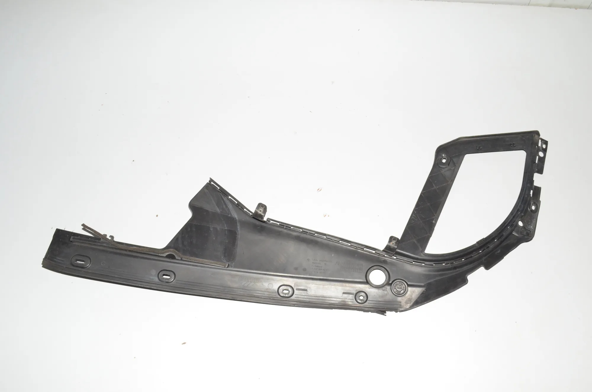Other Engine Compartment Parts – OEM 7042983 · BMW 5 Gran Turismo (F07) 530 d 2010 – 4