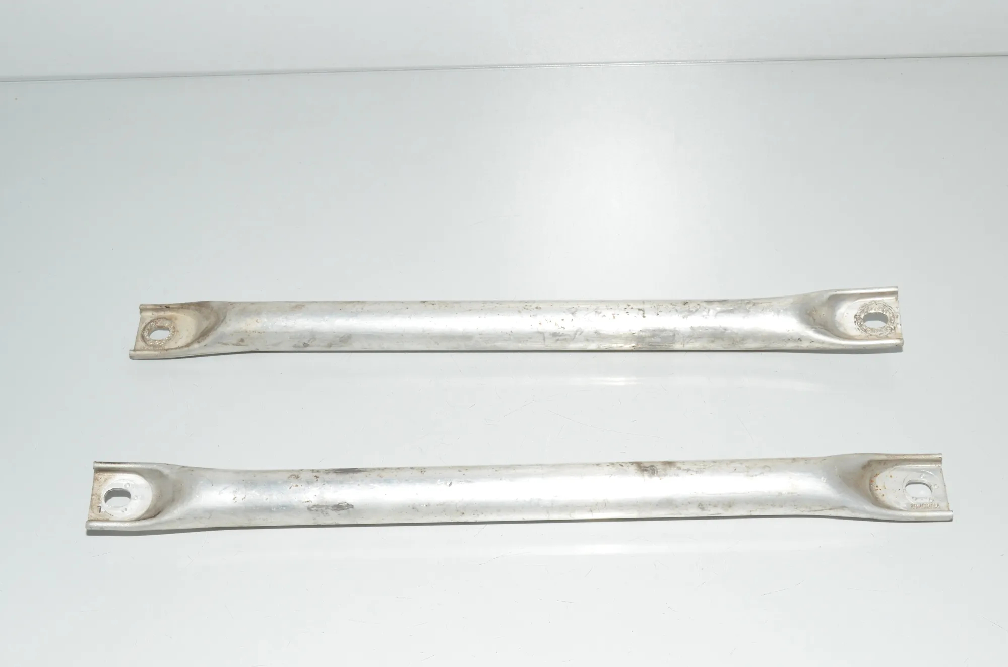 Other Body Parts – OEM 7187697 · BMW 5 Gran Turismo (F07) 530 d 2010 – 2