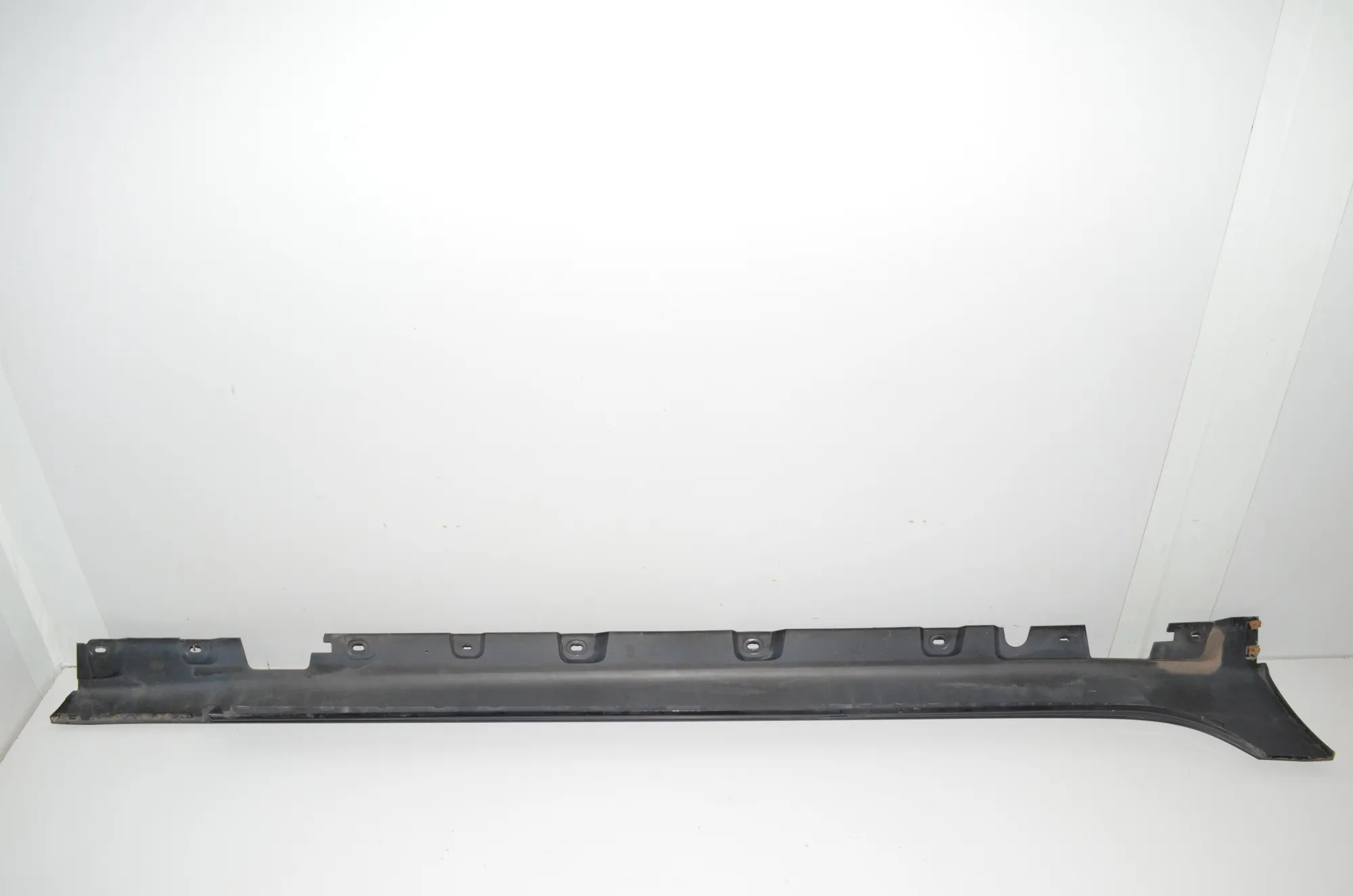 Left Side Plastic Sideskirt Cover – OEM 7201251 · BMW 5 Gran Turismo (F07) 530 d 2010 – 3