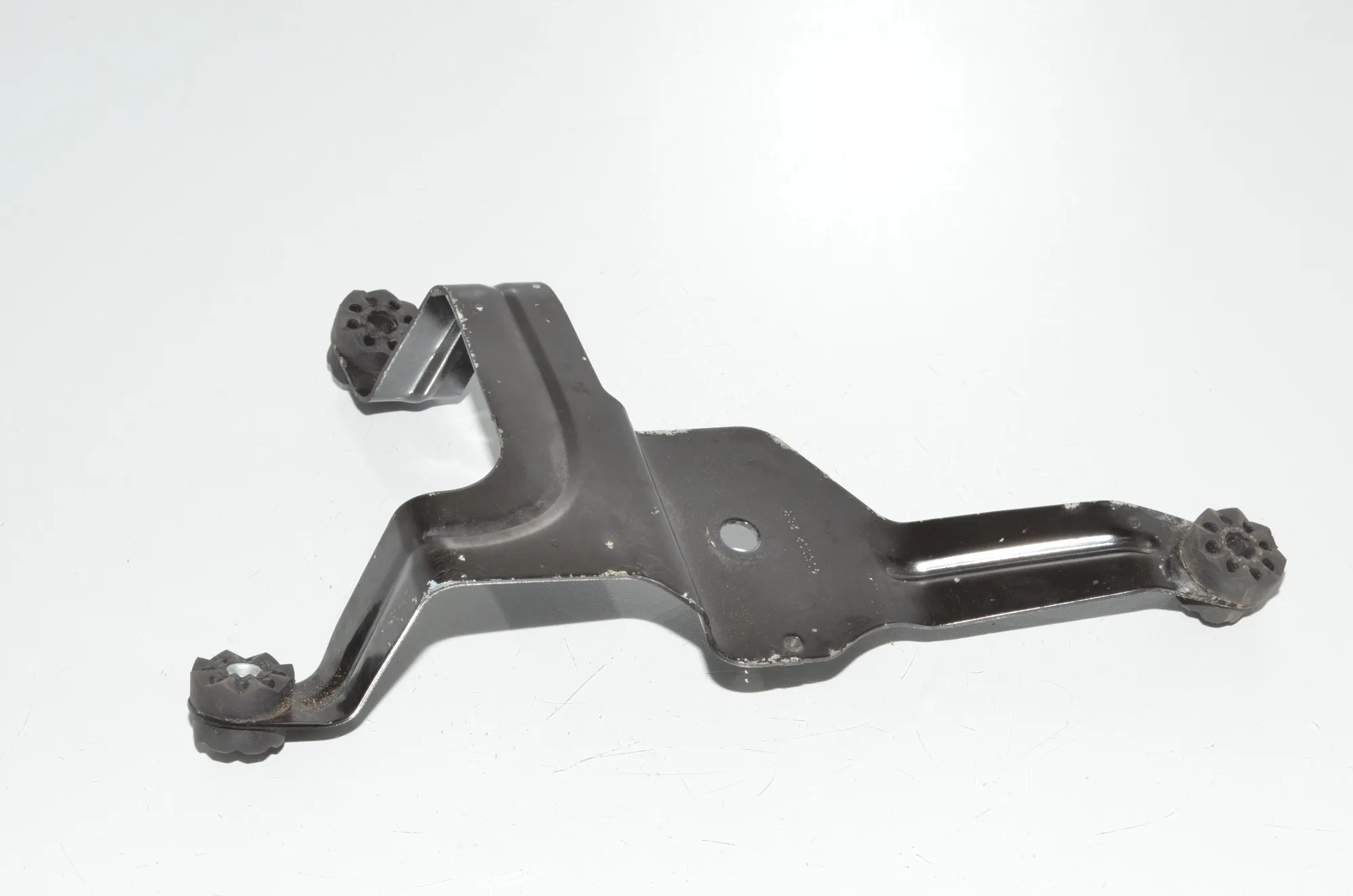 ABS Pump Holder – OEM 6851406 · BMW X6 (F16, F86) M 50 d 2016 – 4