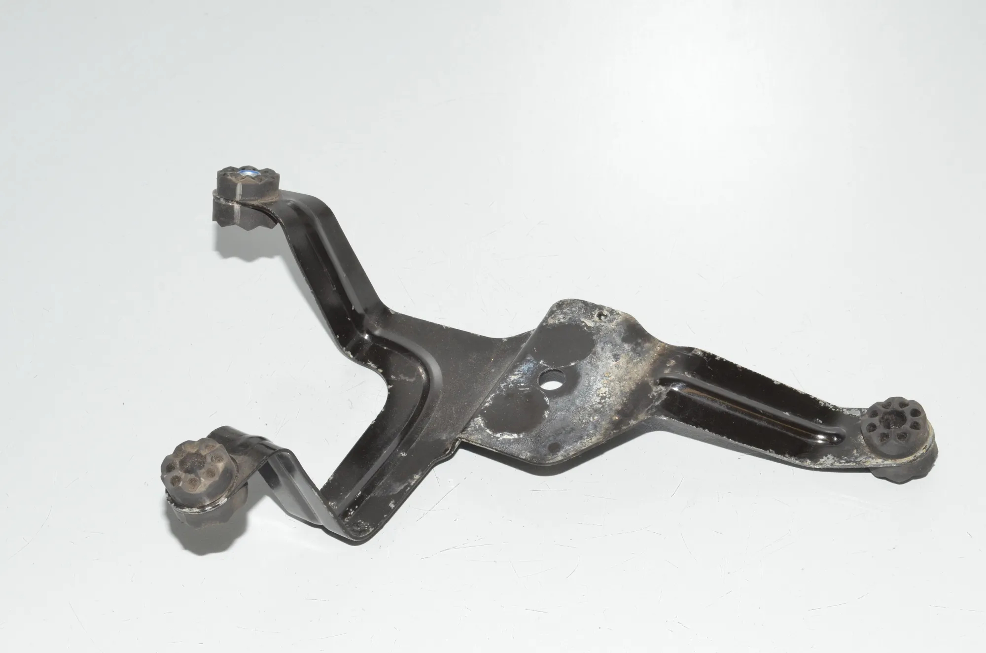 ABS Pump Holder – OEM 6851406 · BMW X6 (F16, F86) M 50 d 2016 – 3