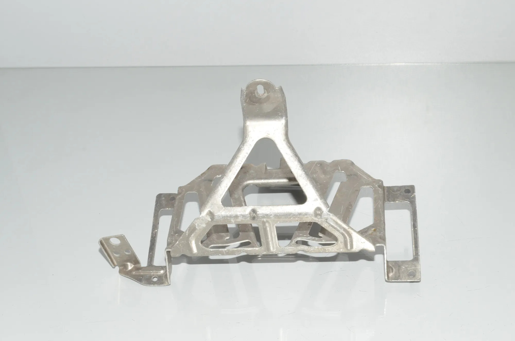 Bracket – OEM 65159251524 · BMW i3 (I01) BMW i3 (I01) Electric 2015 – 2