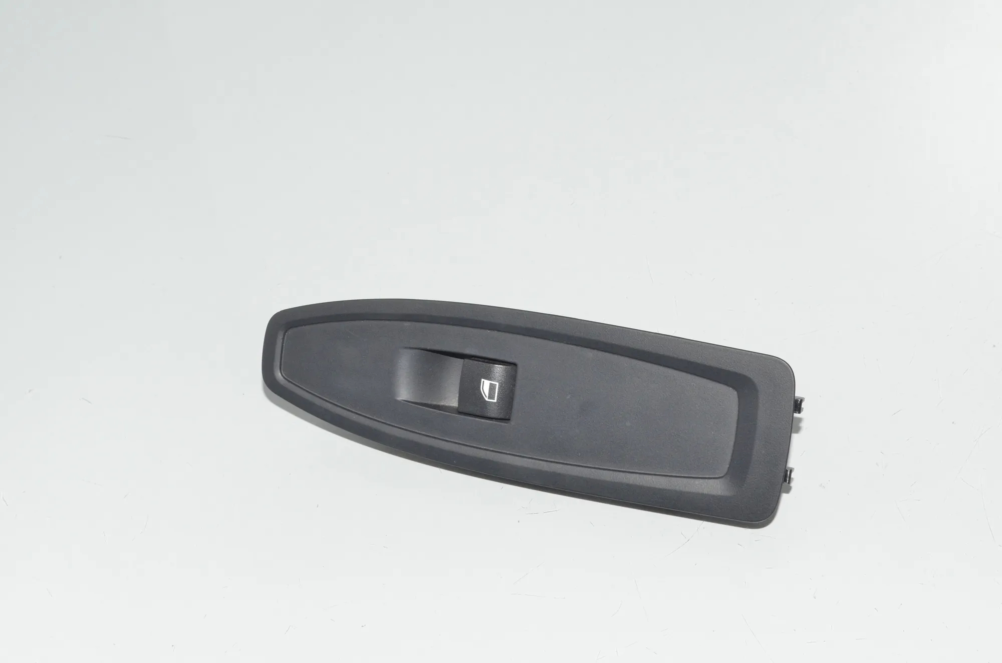 Front Right Door Window Switch – OEM 9208107 · BMW 2 Coupe (F22, F87) 220 i 2014 – 2