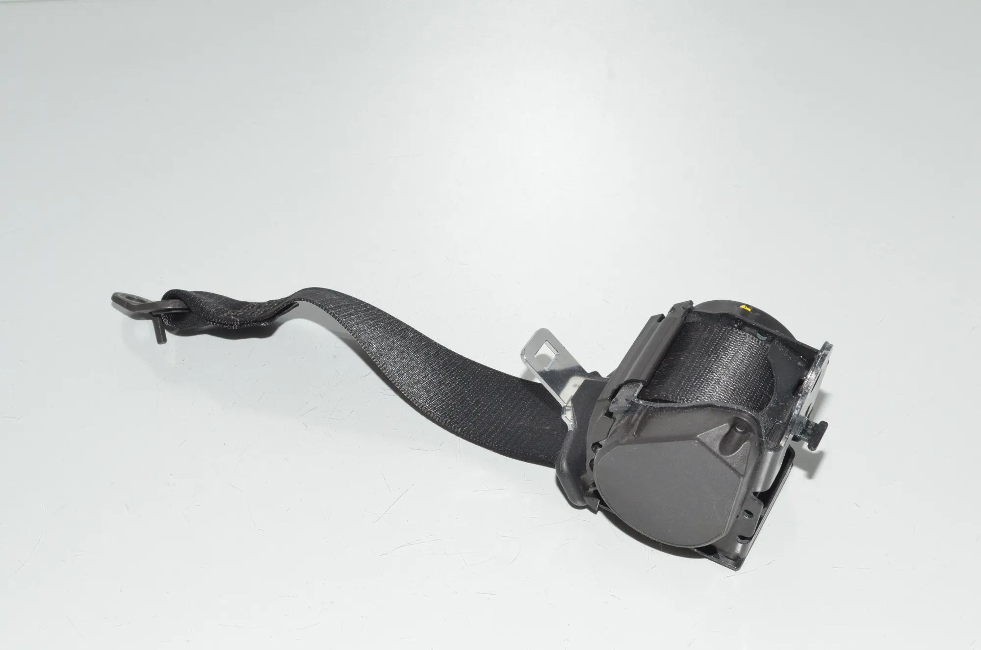 Rear Right Seatbelt – OEM 7243309 · BMW 2 Coupe (F22, F87) 220 i 2014 – 2