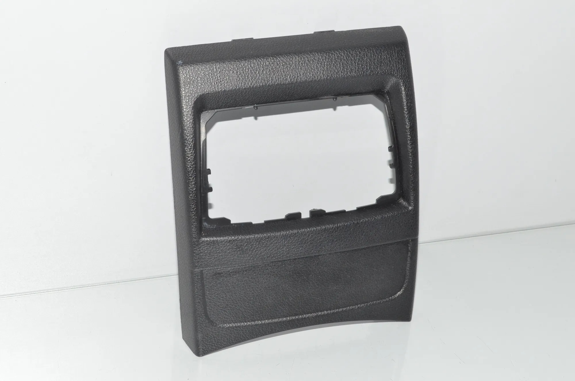 Center Console Trim – OEM 9207326 · BMW 2 Coupe (F22, F87) 220 i 2014