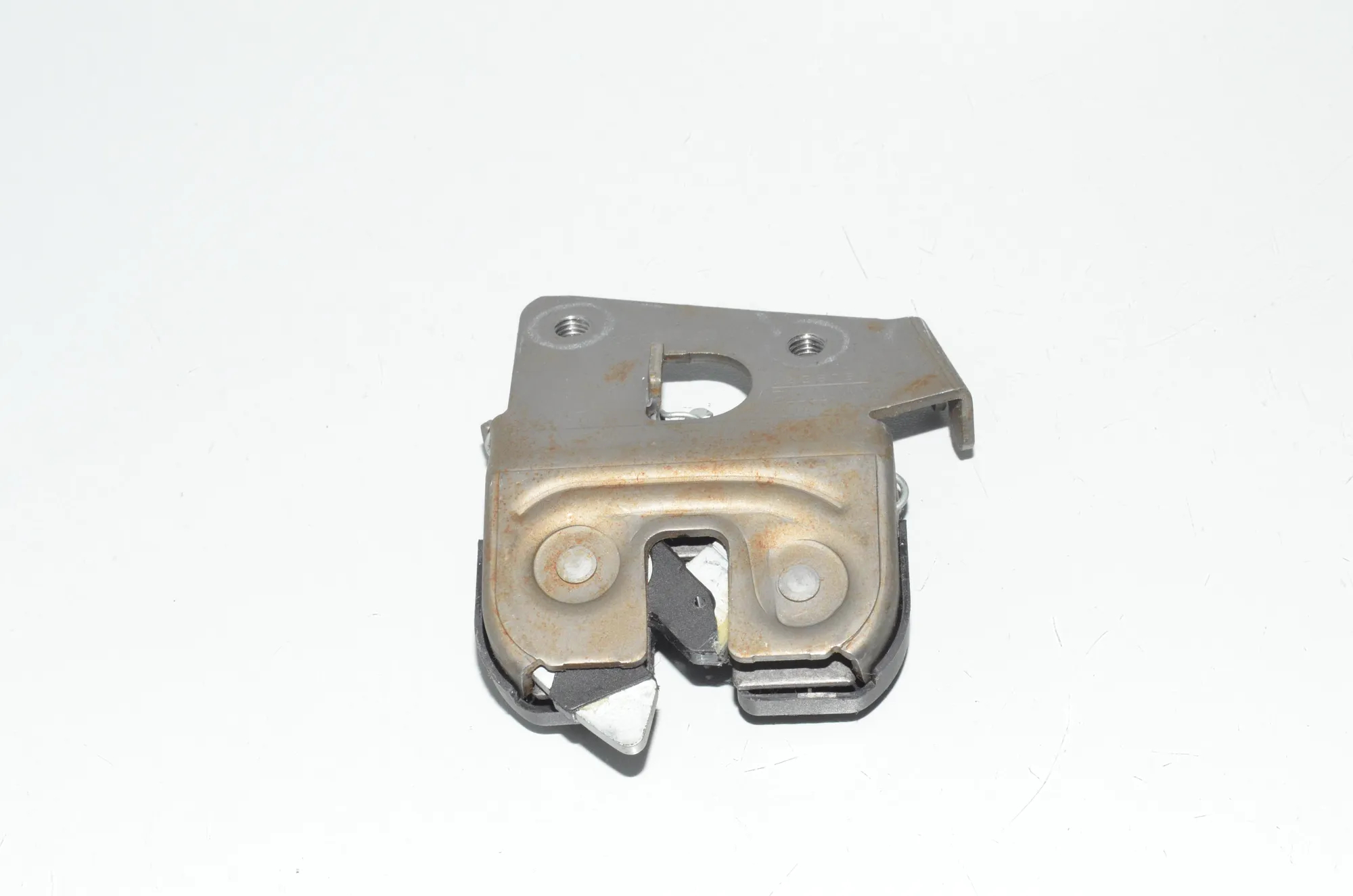 Rear Seat Backrest Lock – OEM 7112864 · BMW 2 Coupe (F22, F87) 220 i 2014 – 3