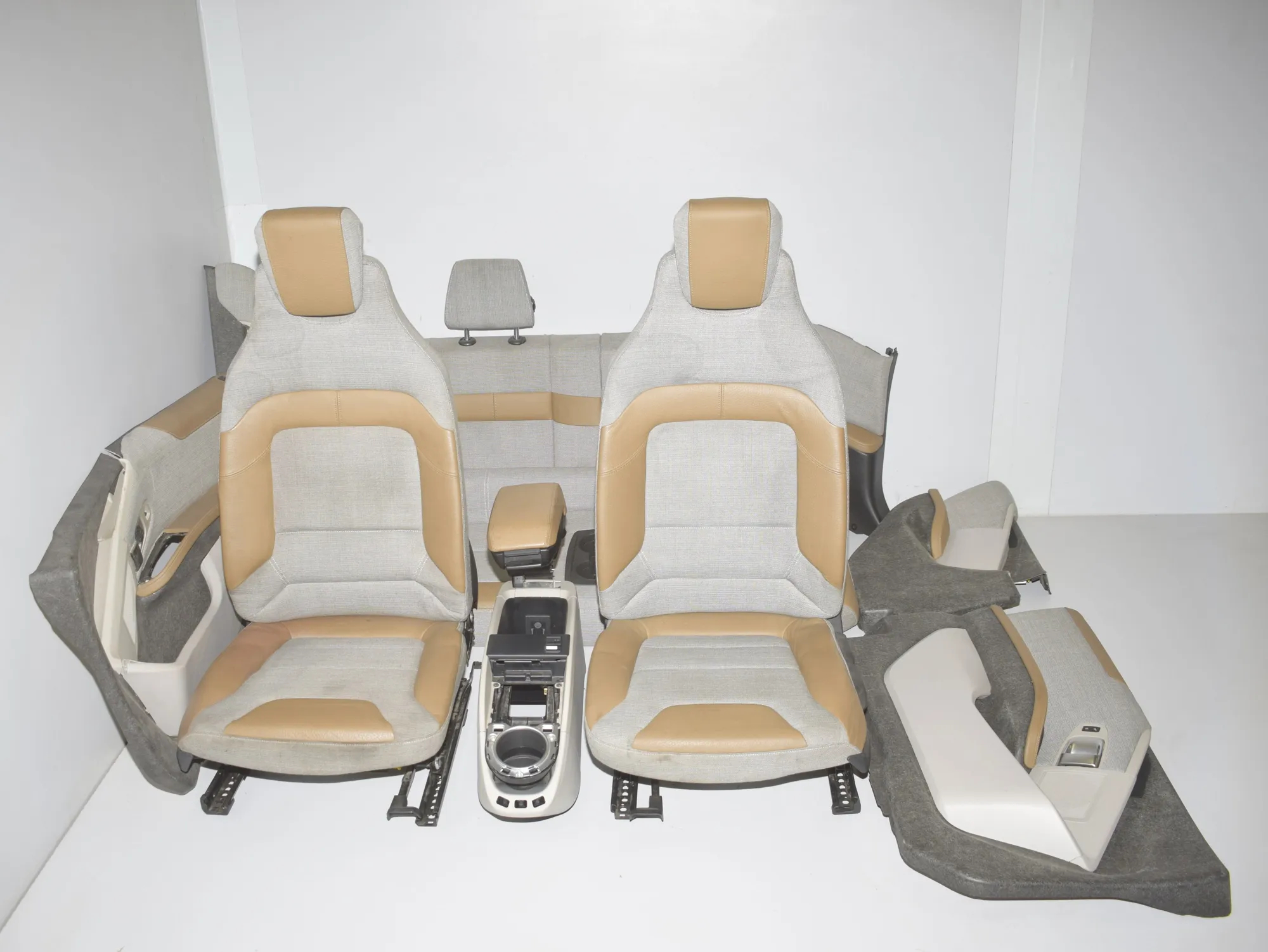 Seat set · BMW i3 (I01) Hybrid 2016 – 4