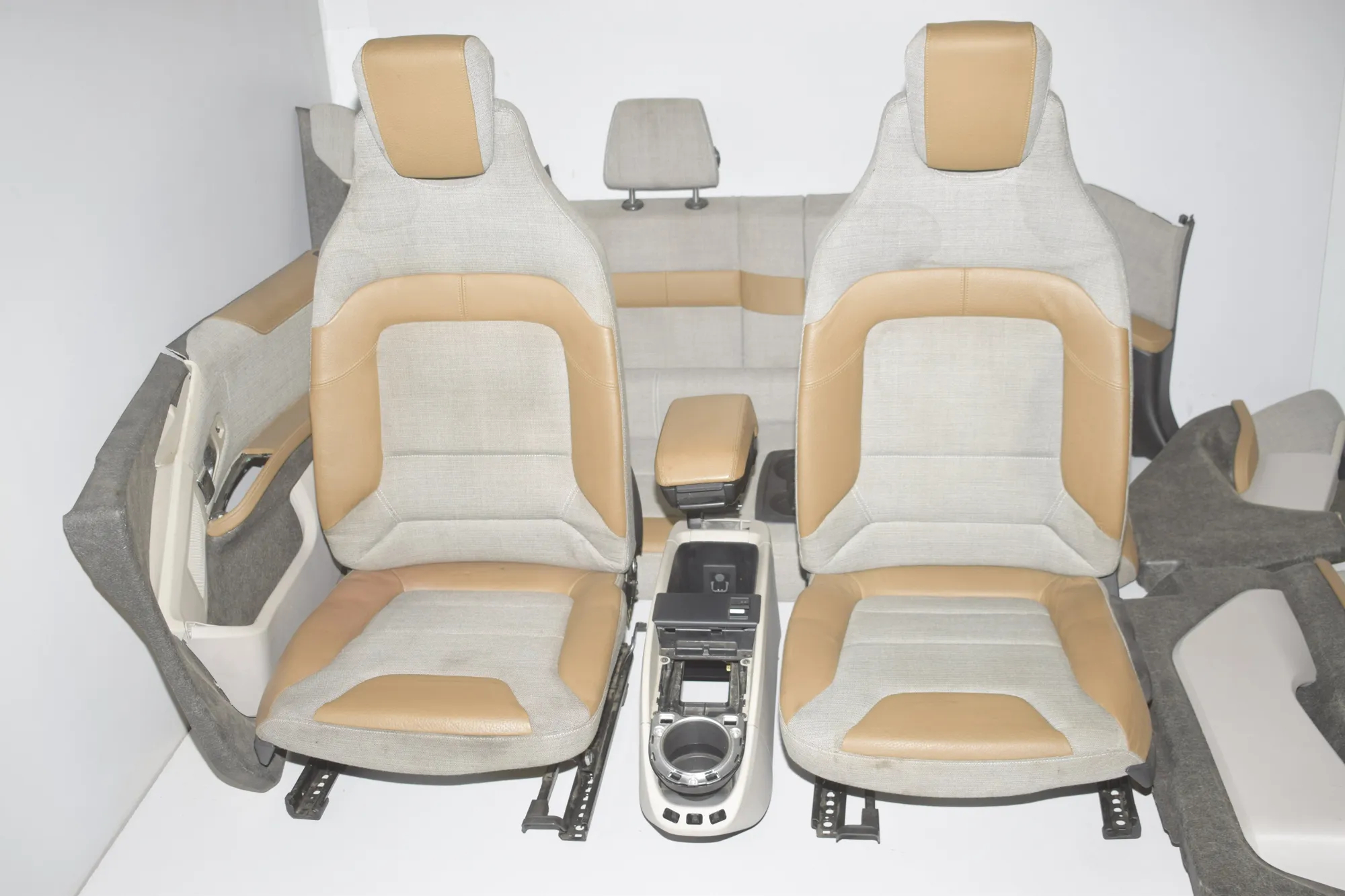 Seat set · BMW i3 (I01) Hybrid 2016 – 7