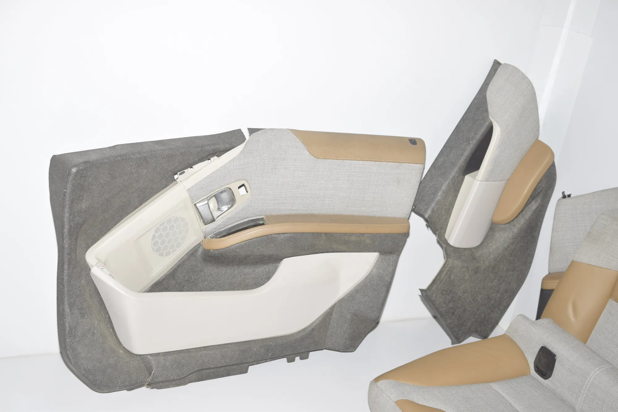 Seat set · BMW i3 (I01) Hybrid 2016 – 14