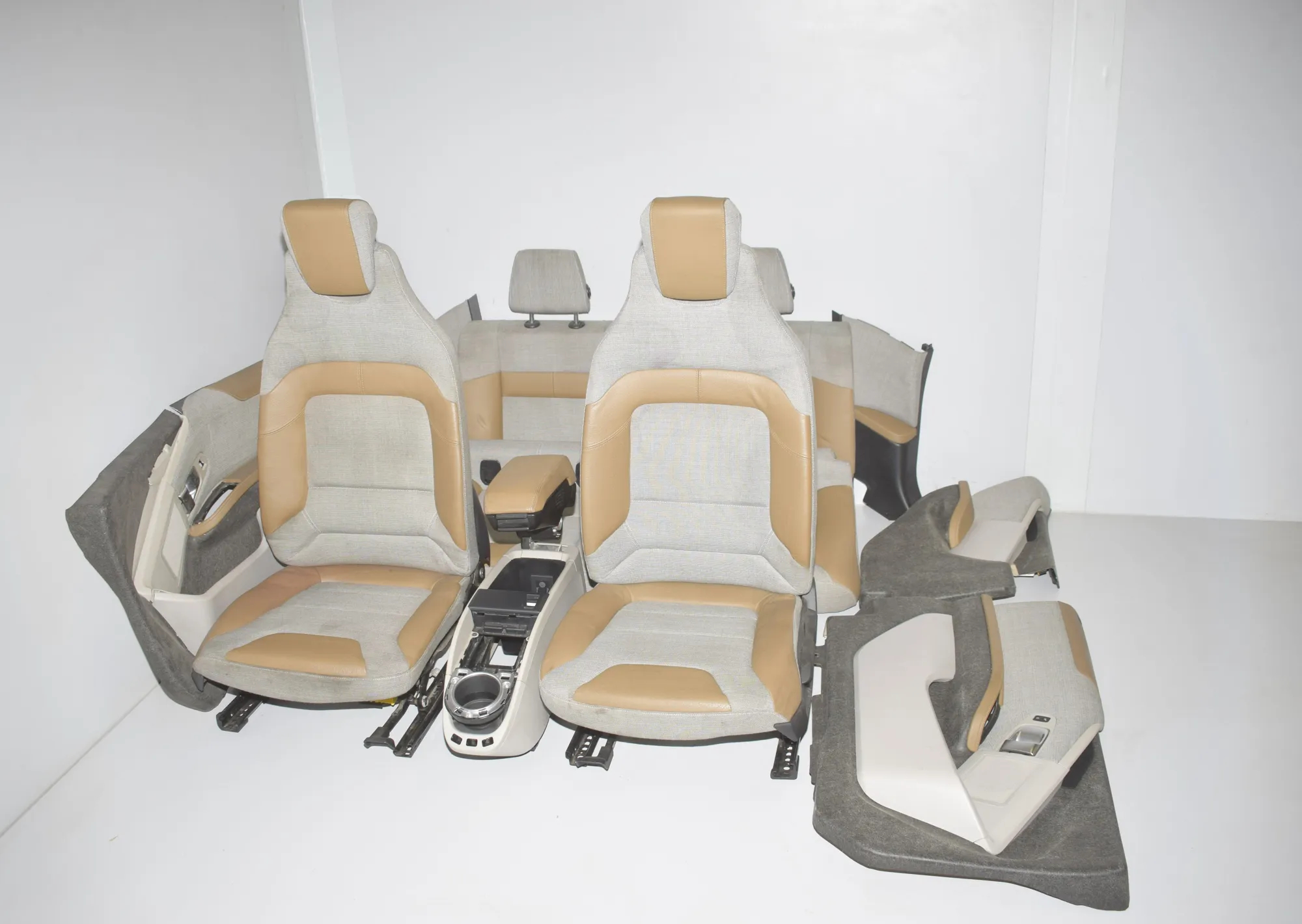 Seat set · BMW i3 (I01) Hybrid 2016 – 6