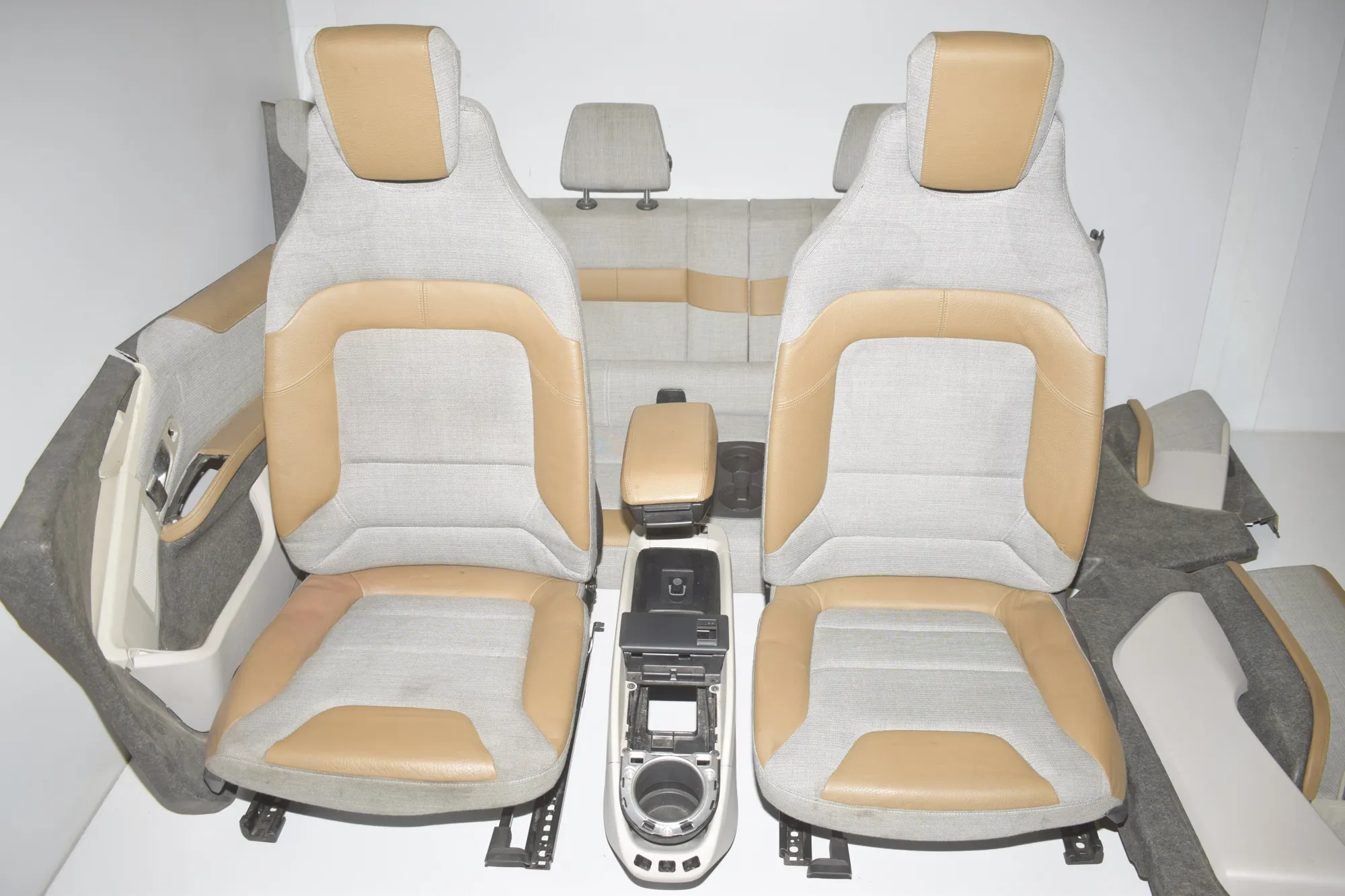 Seat set · BMW i3 (I01) Hybrid 2016 – 8