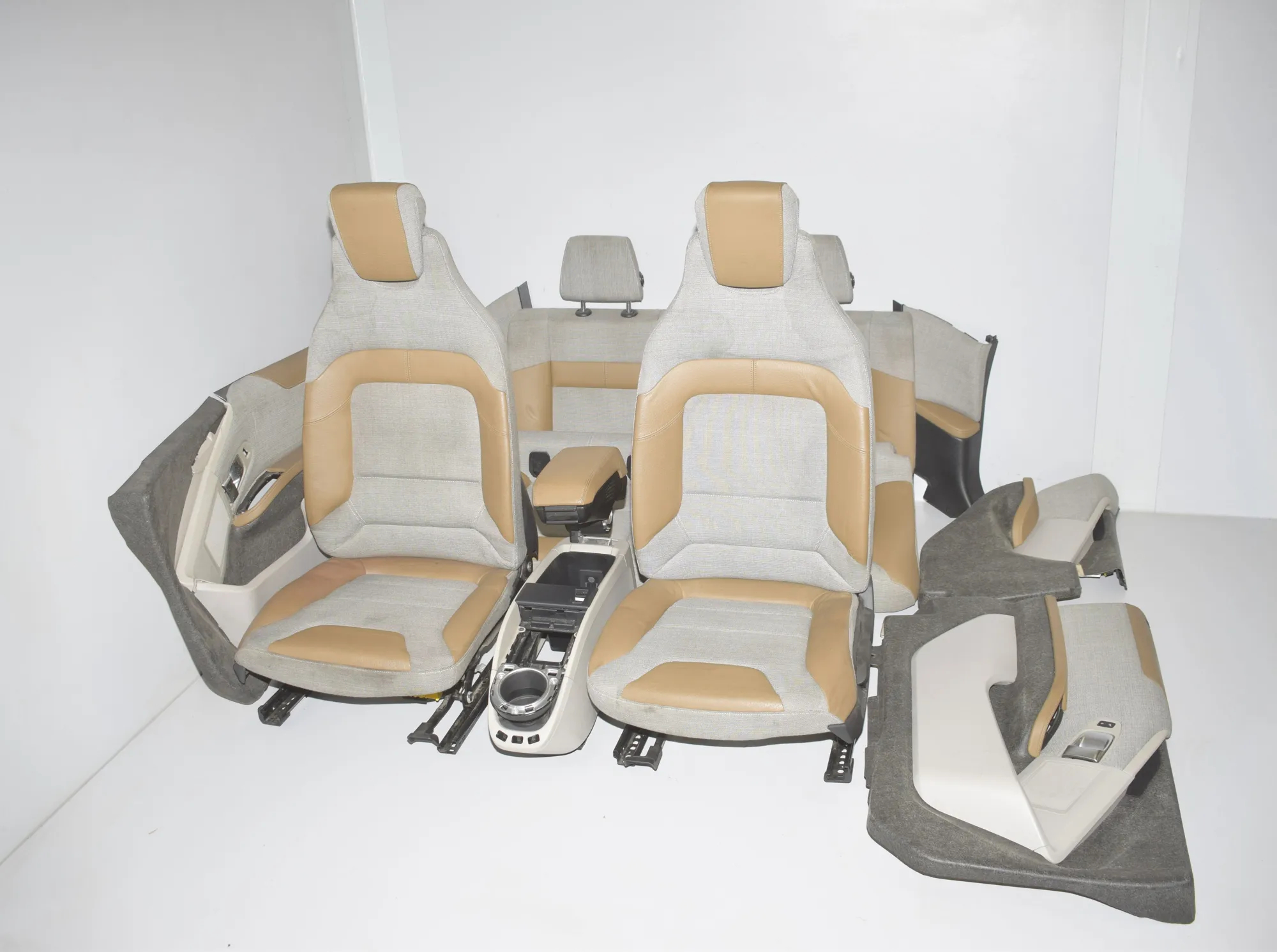 Seat set · BMW i3 (I01) Hybrid 2016 – 5