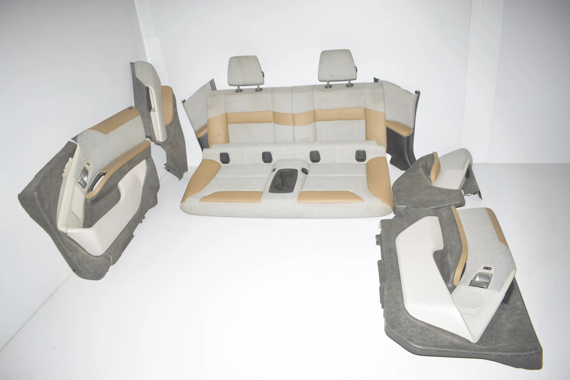 Seat set · BMW i3 (I01) Hybrid 2016 – 12