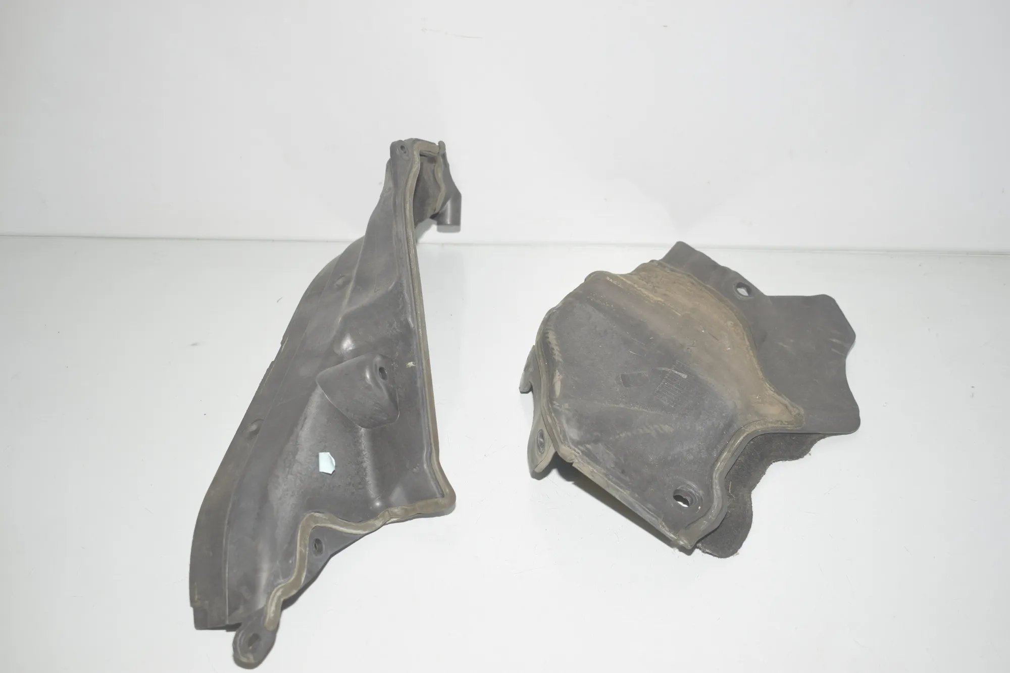 Other Body Parts – OEM 7211464 · BMW 5 Touring (F11) M 550 d xDrive 2014 – 4
