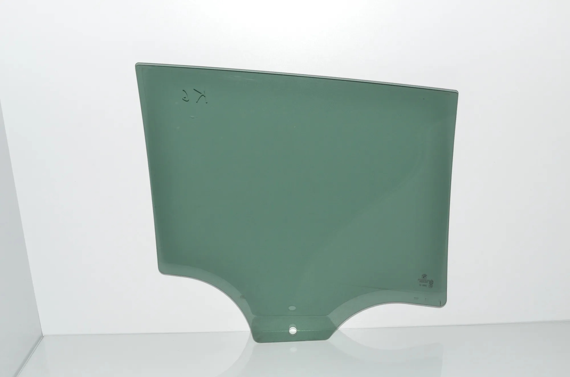 Rear Left Door Window – OEM 7182125 · BMW 5 Touring (F11) M 550 d xDrive 2014 – 4
