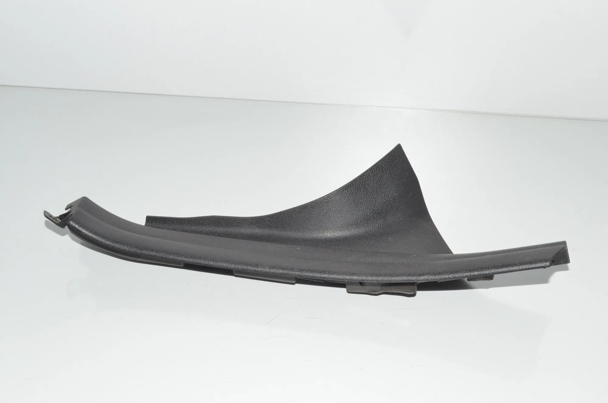 Rear Right Interior Step Trim – OEM 7352122 · BMW 5 Touring (F11) M 550 d xDrive 2014