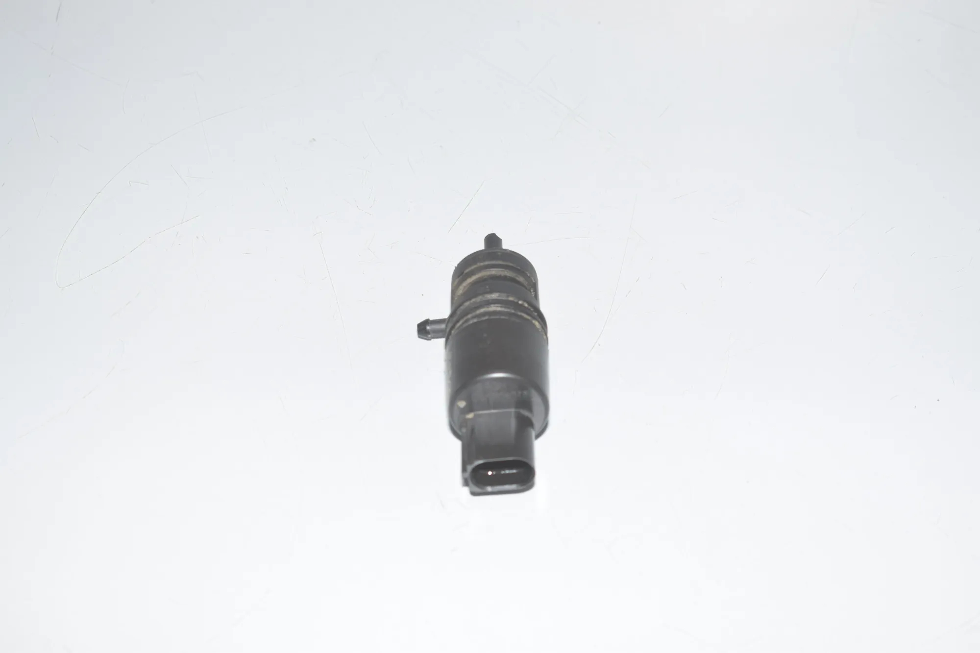 Washer Tank Motor – OEM 6934160 · BMW 5 Touring (F11) M 550 d xDrive 2014 – 3