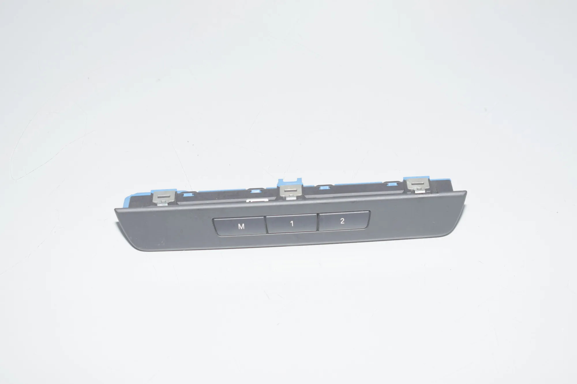 Left Seat Control Switches – OEM 9215808 · BMW 5 Touring (F11) M 550 d xDrive 2014